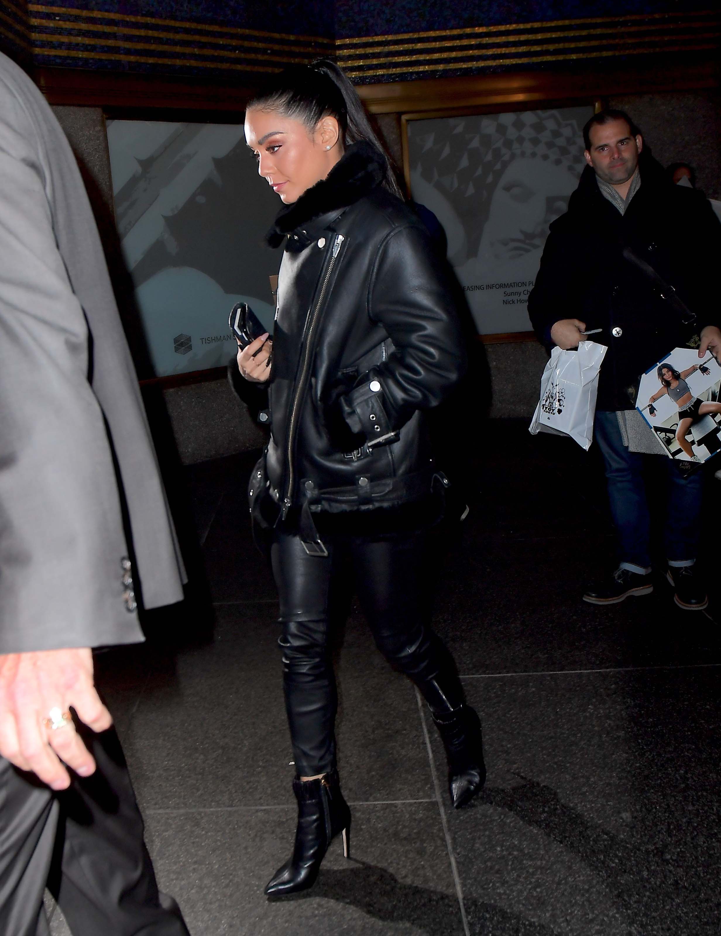 Vanessa Hudgens heading to the Tonight Show