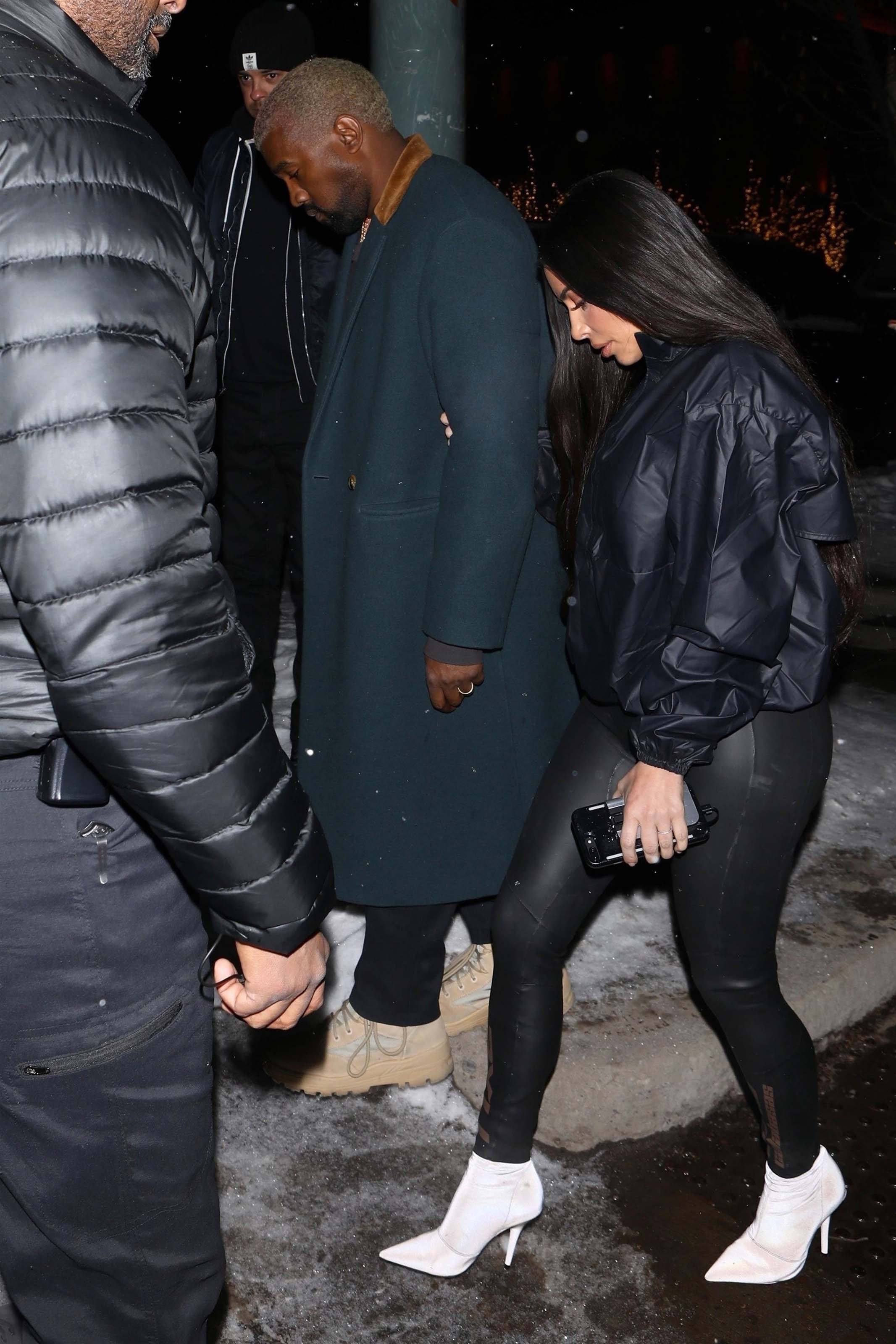 Kim & Kourtney Kardashian and Sofia Richie at Matsuhisa restaurant