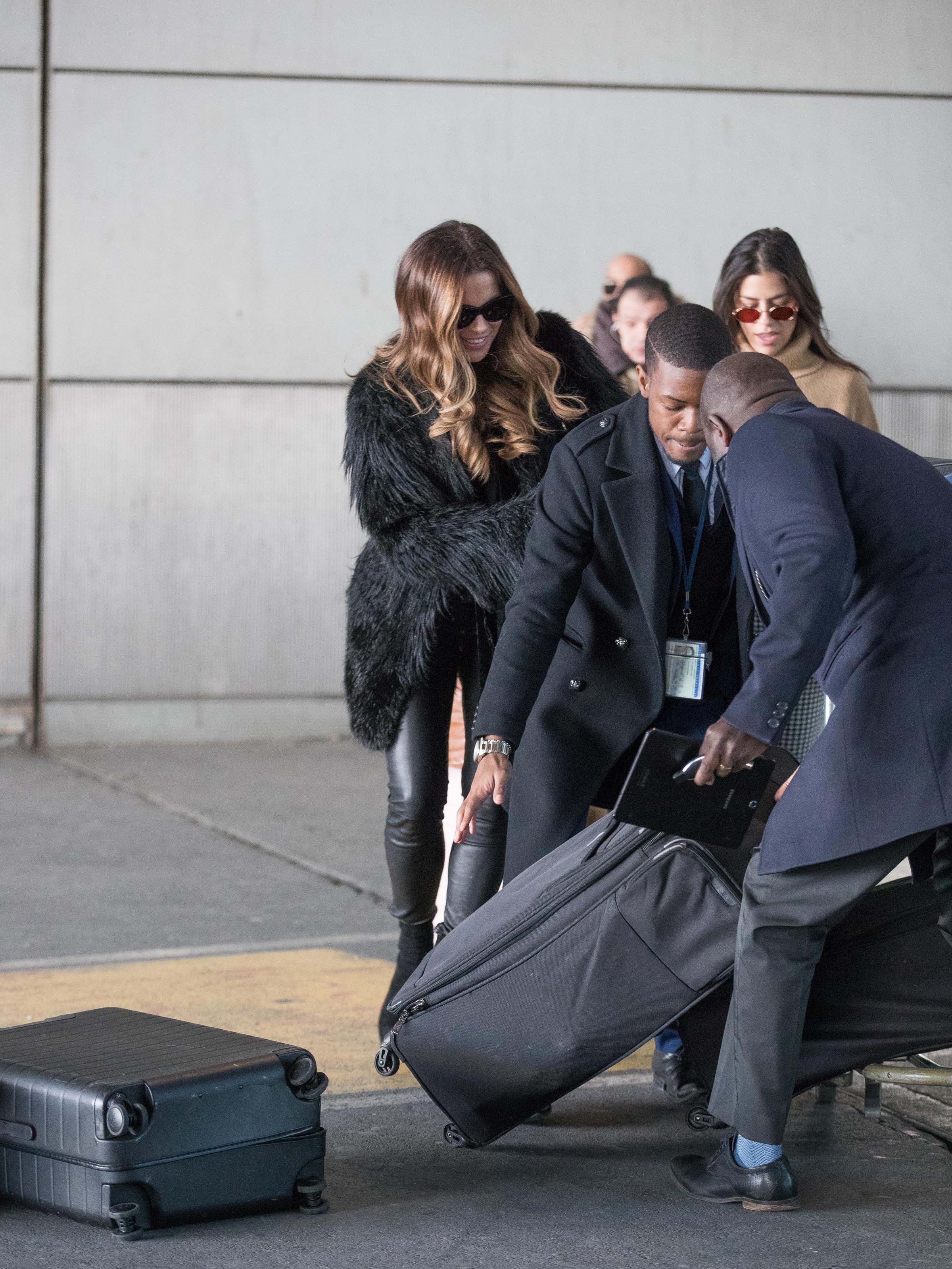 Kate Beckinsale at Charles de Gaulle CDG Airport