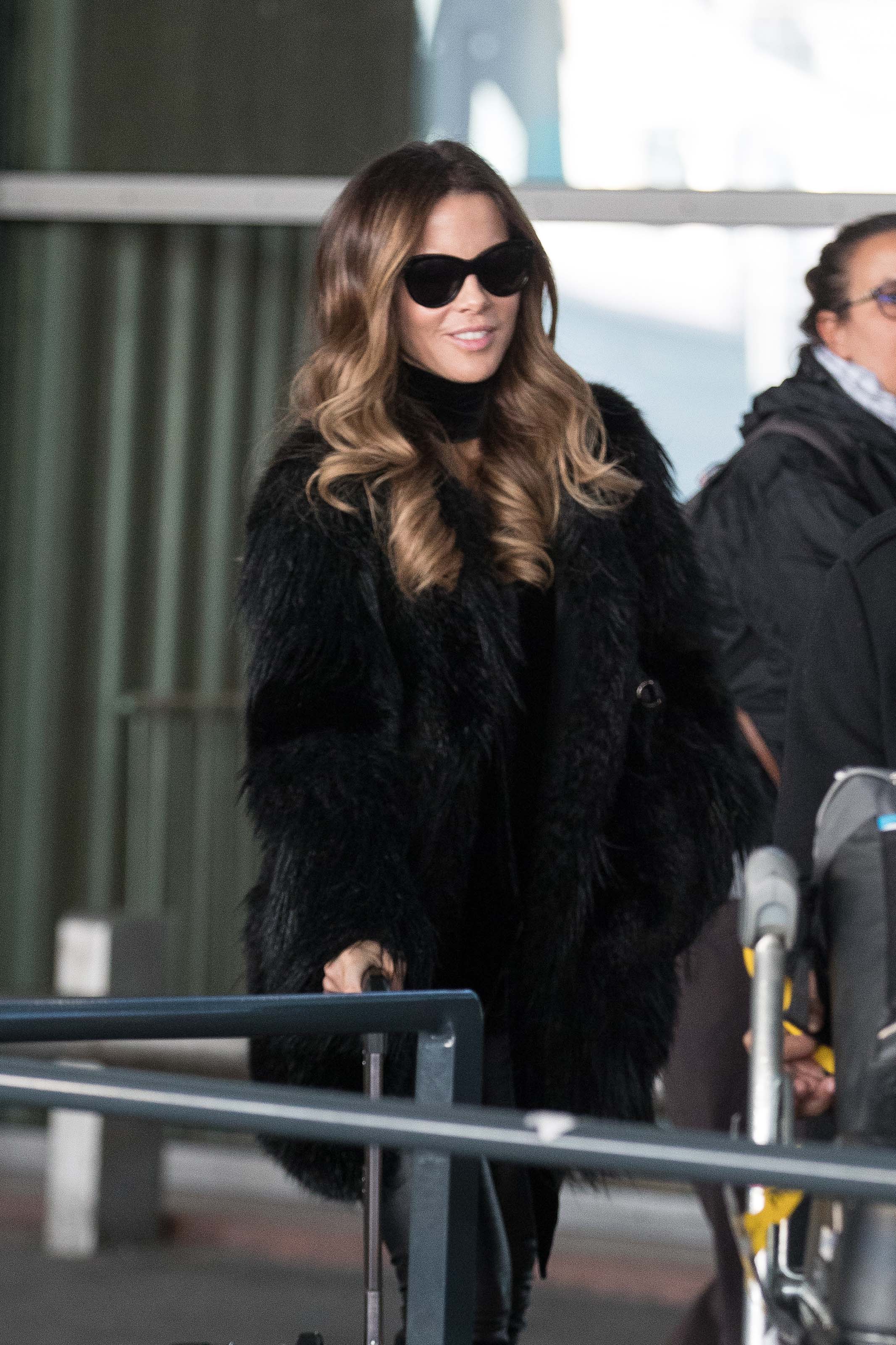 Kate Beckinsale at Charles de Gaulle CDG Airport