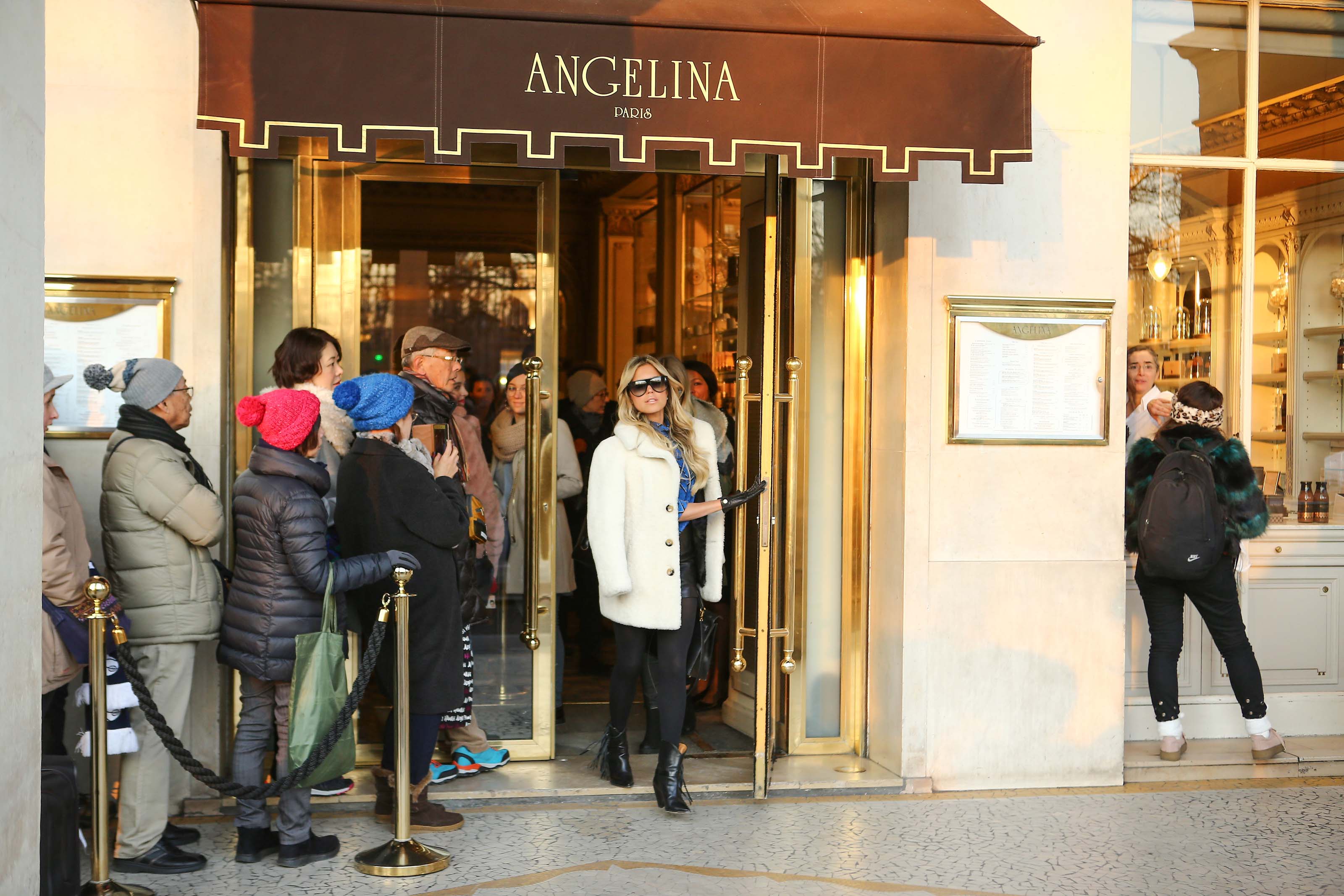 Sylvie Meis shopping in Paris