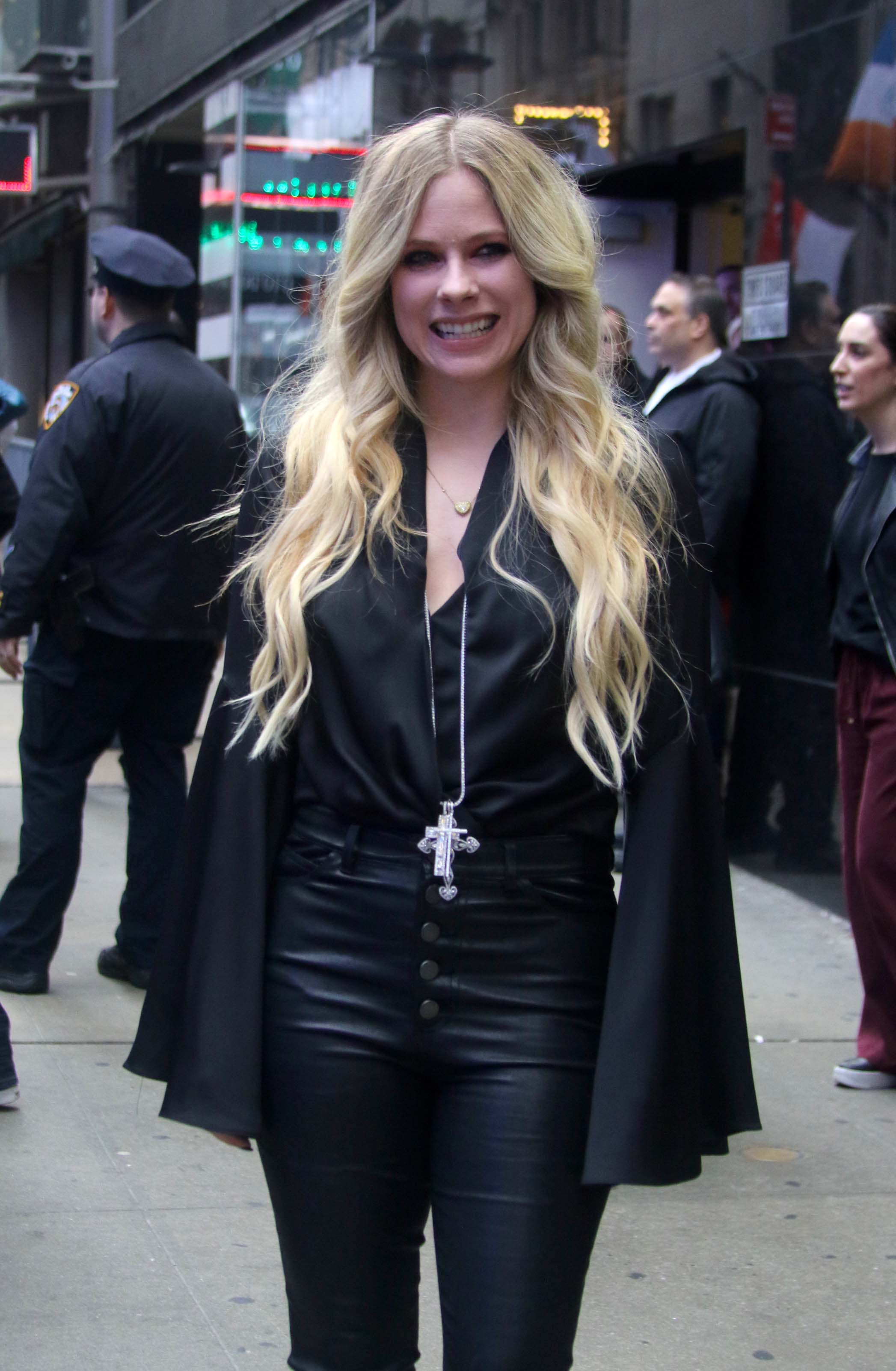 Avril Lavigne outside ‘Good Morning America’