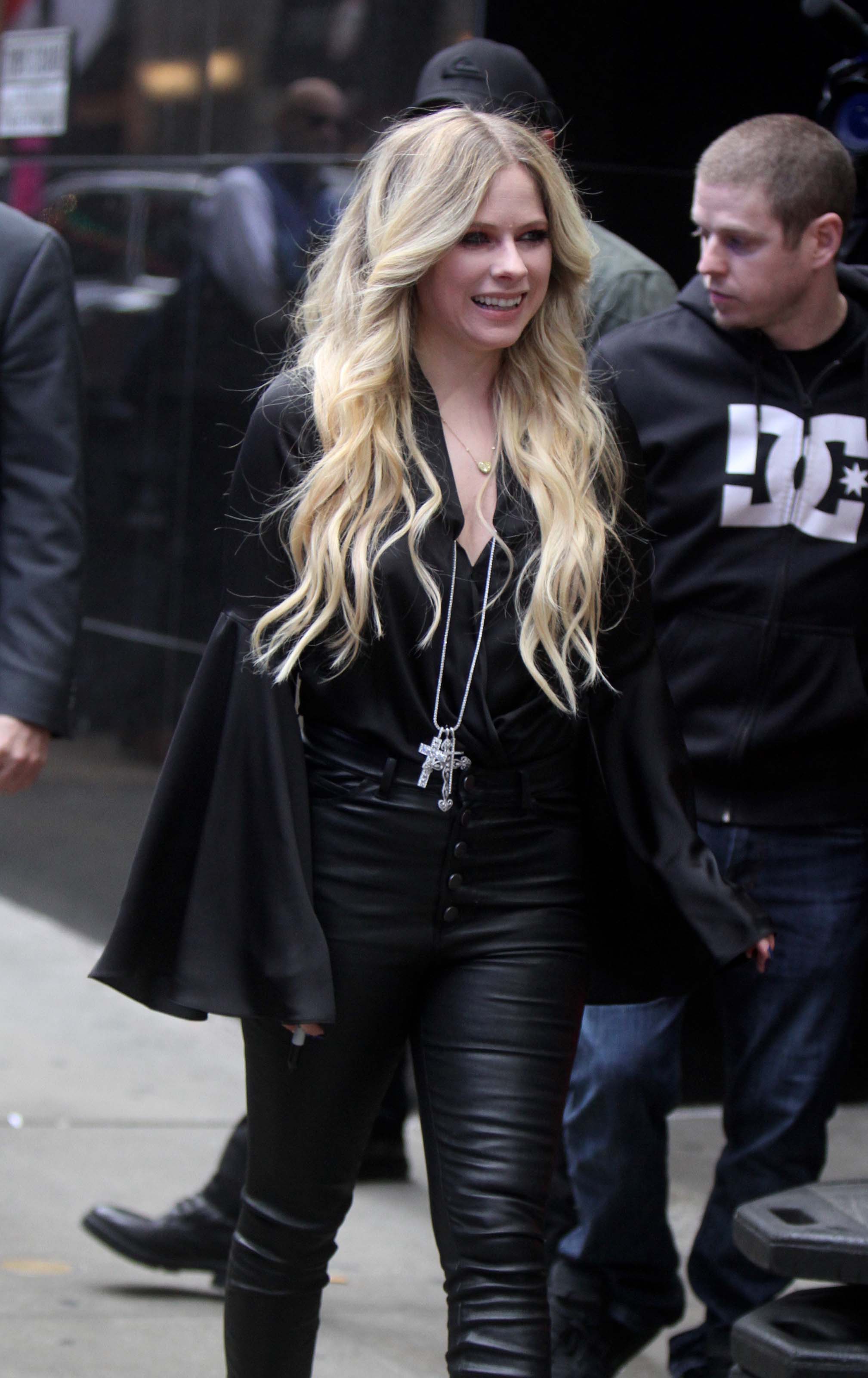 Avril Lavigne outside ‘Good Morning America’