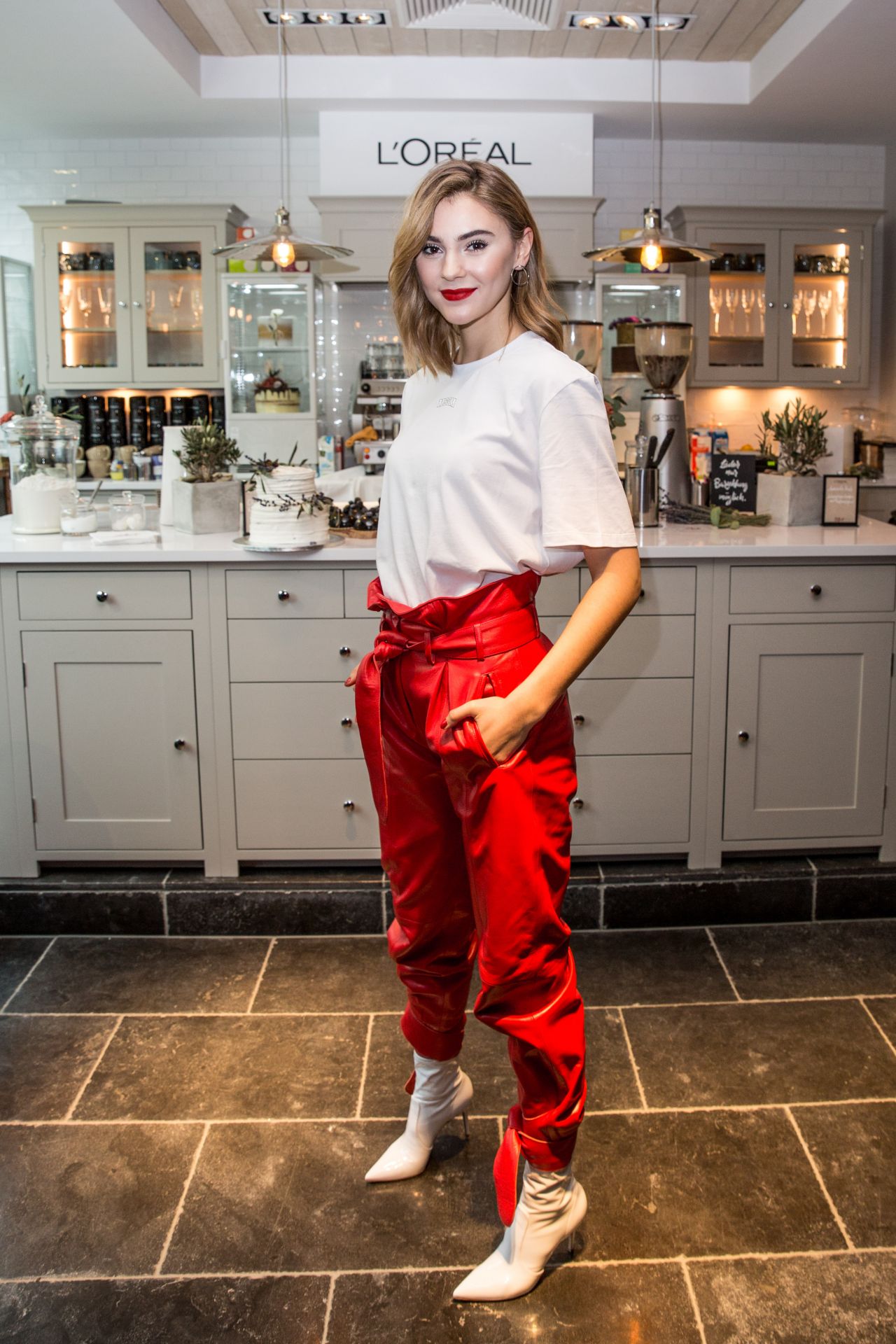 Stefanie Giesinger at L’Oreal Cafe