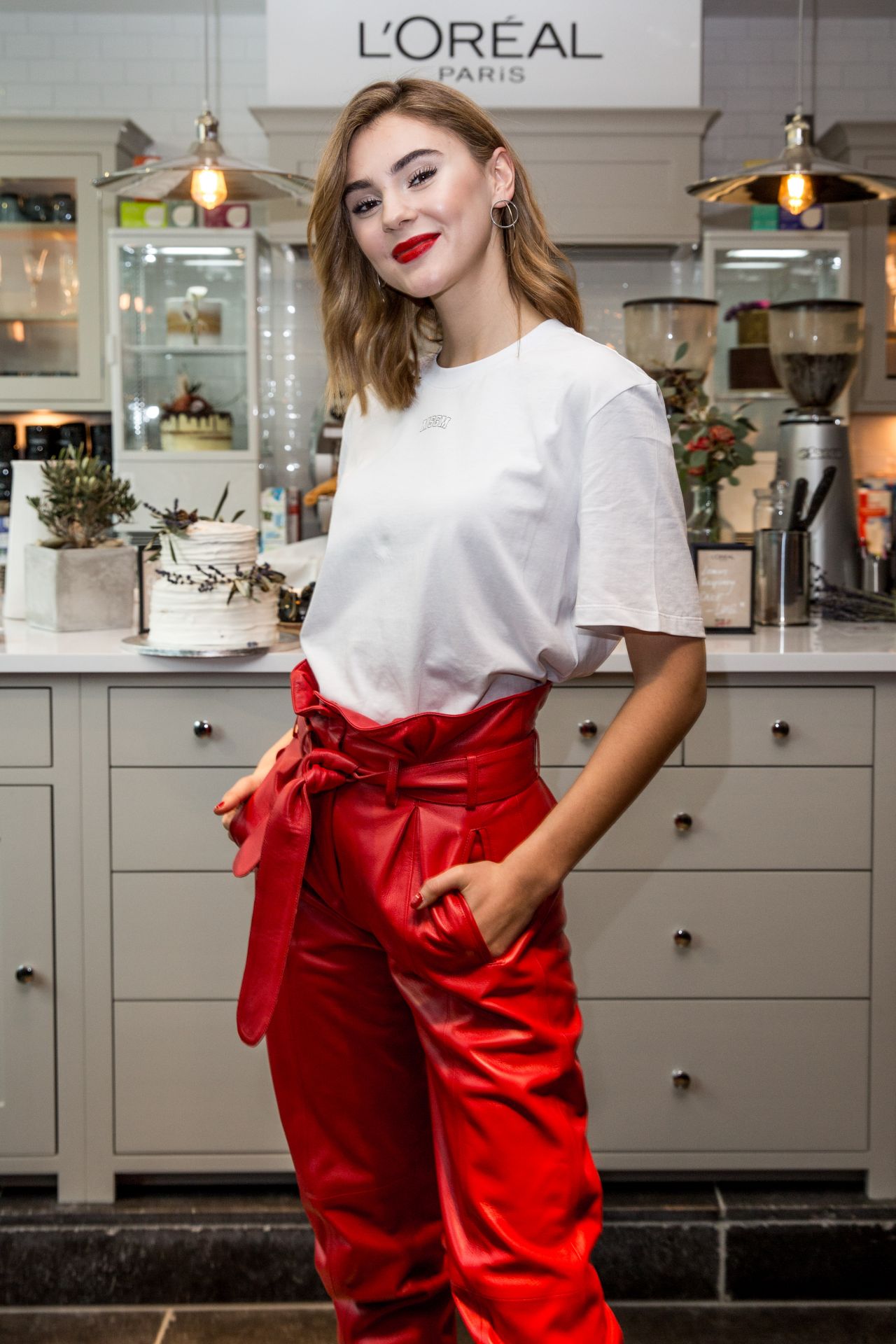 Stefanie Giesinger at L’Oreal Cafe