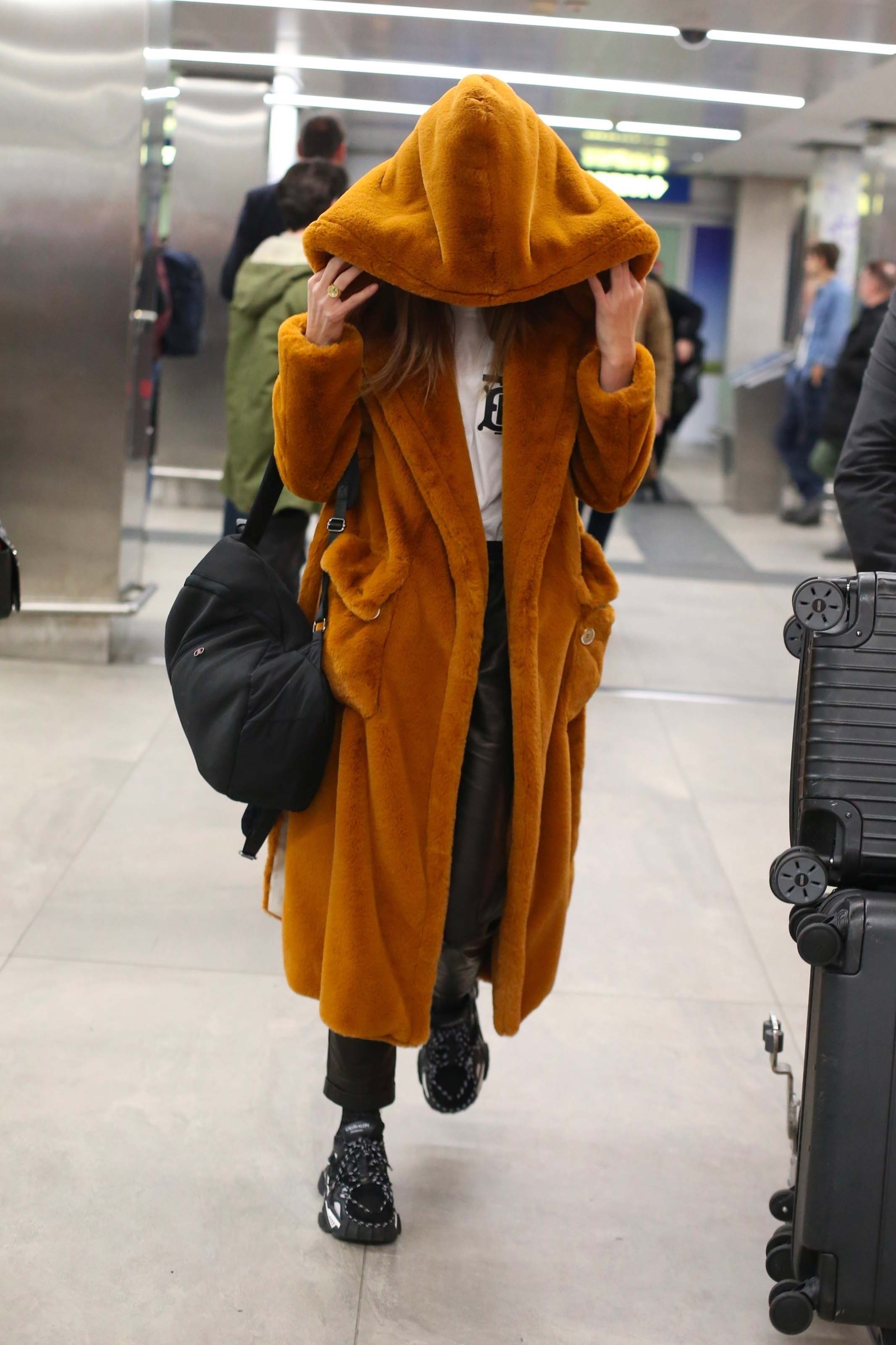 Grace Elizabeth arrives in Milan