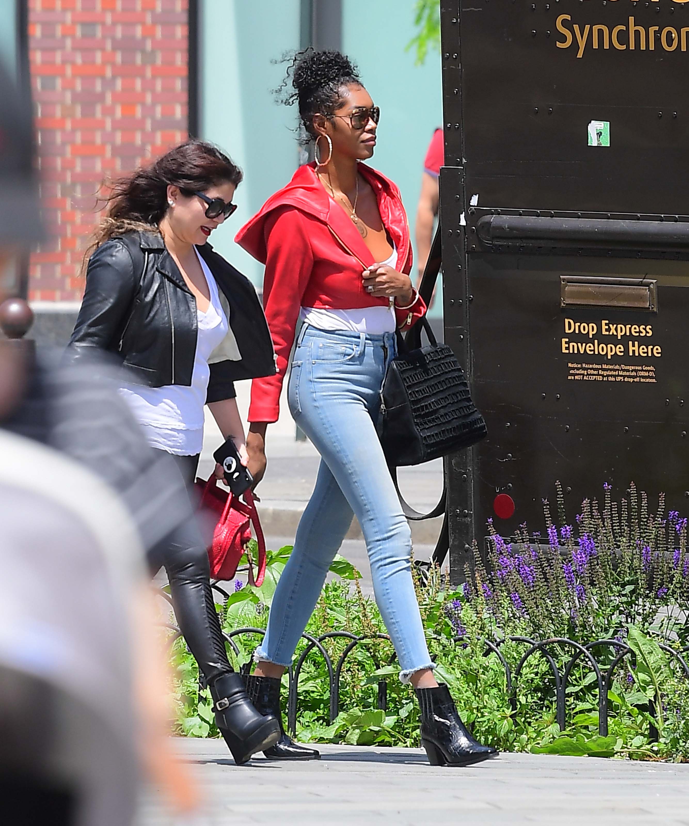 Jessica White steps out in NYC