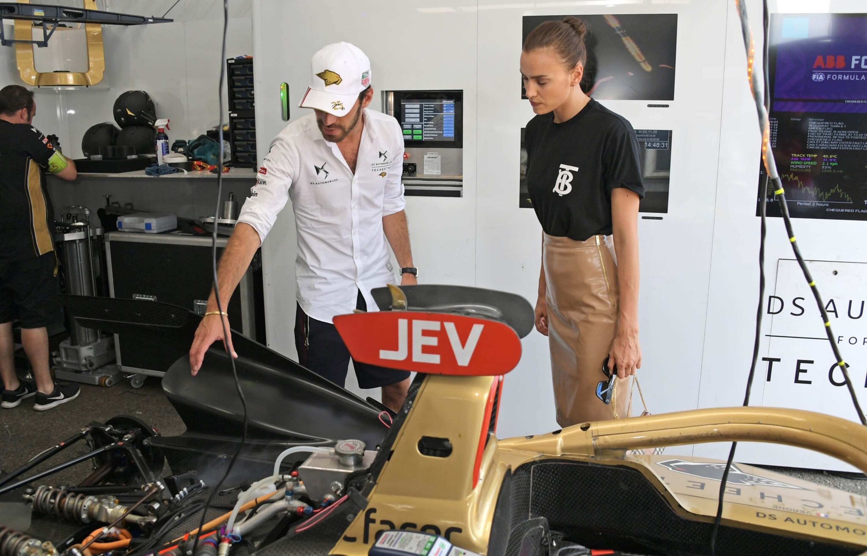 Irina Shayk attends Formu﻿la E 2019