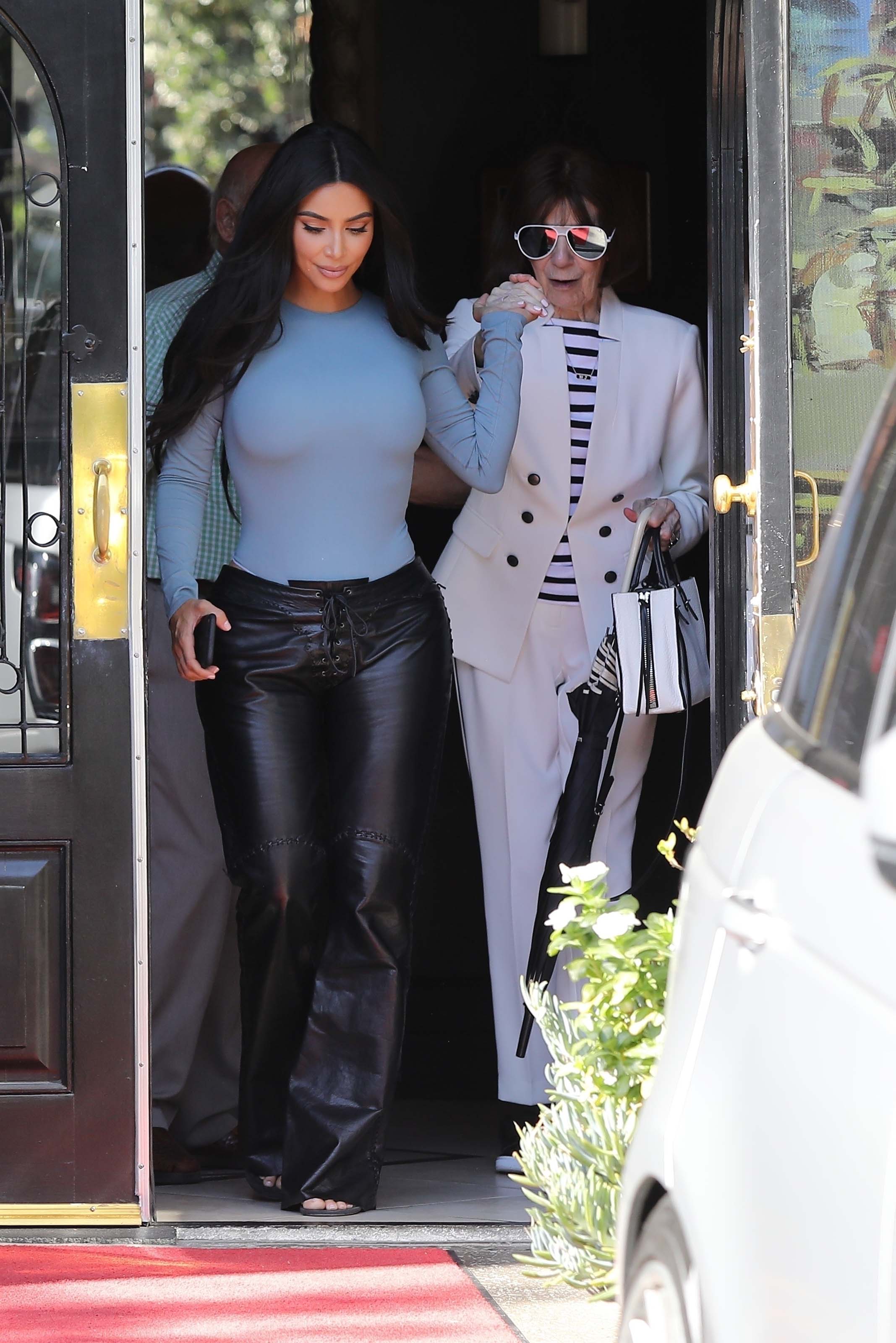 Kim Kardashian at Italian restaurant