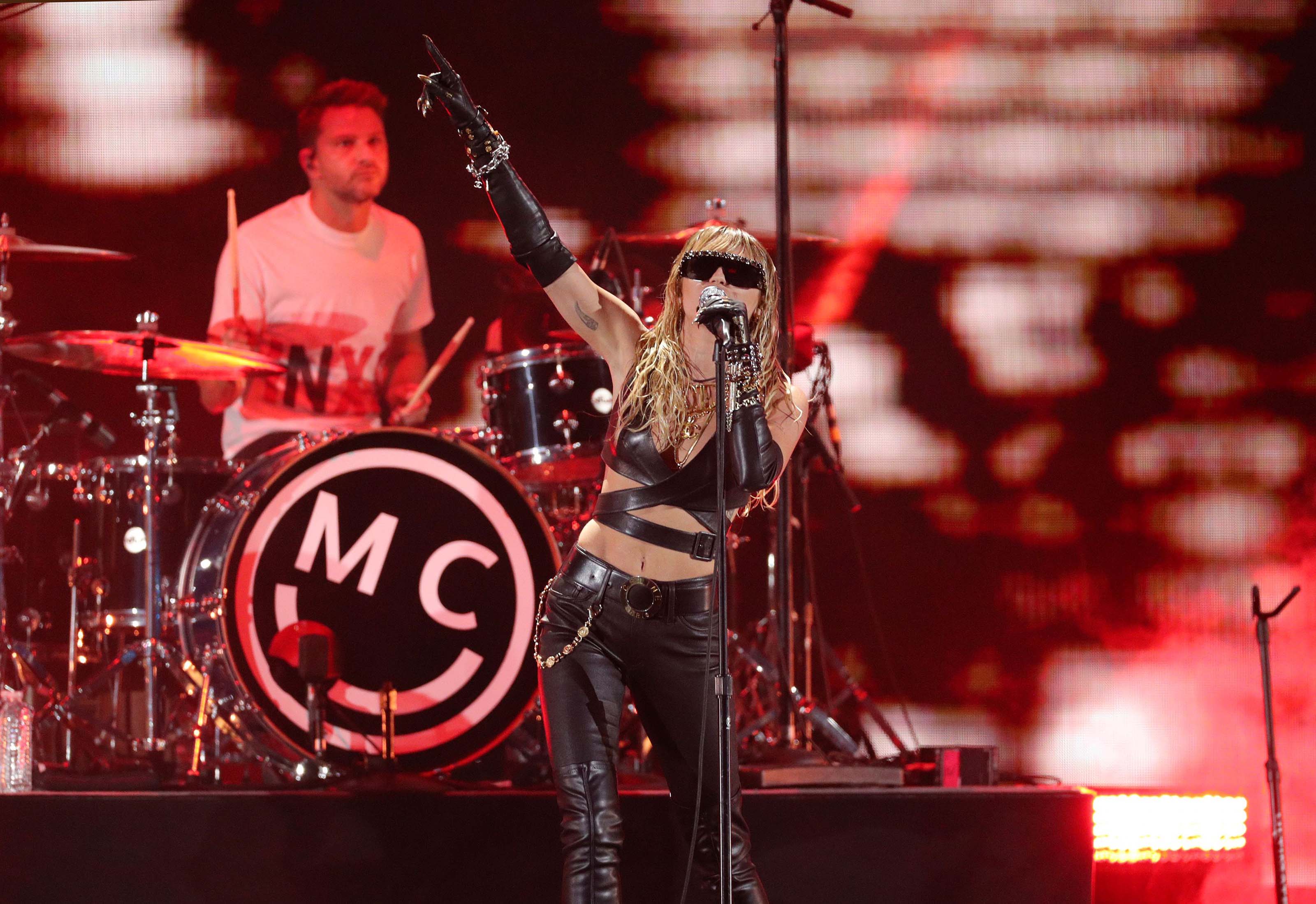 Miley Cyrus performs at 2019 iHeartRadio Music Festival