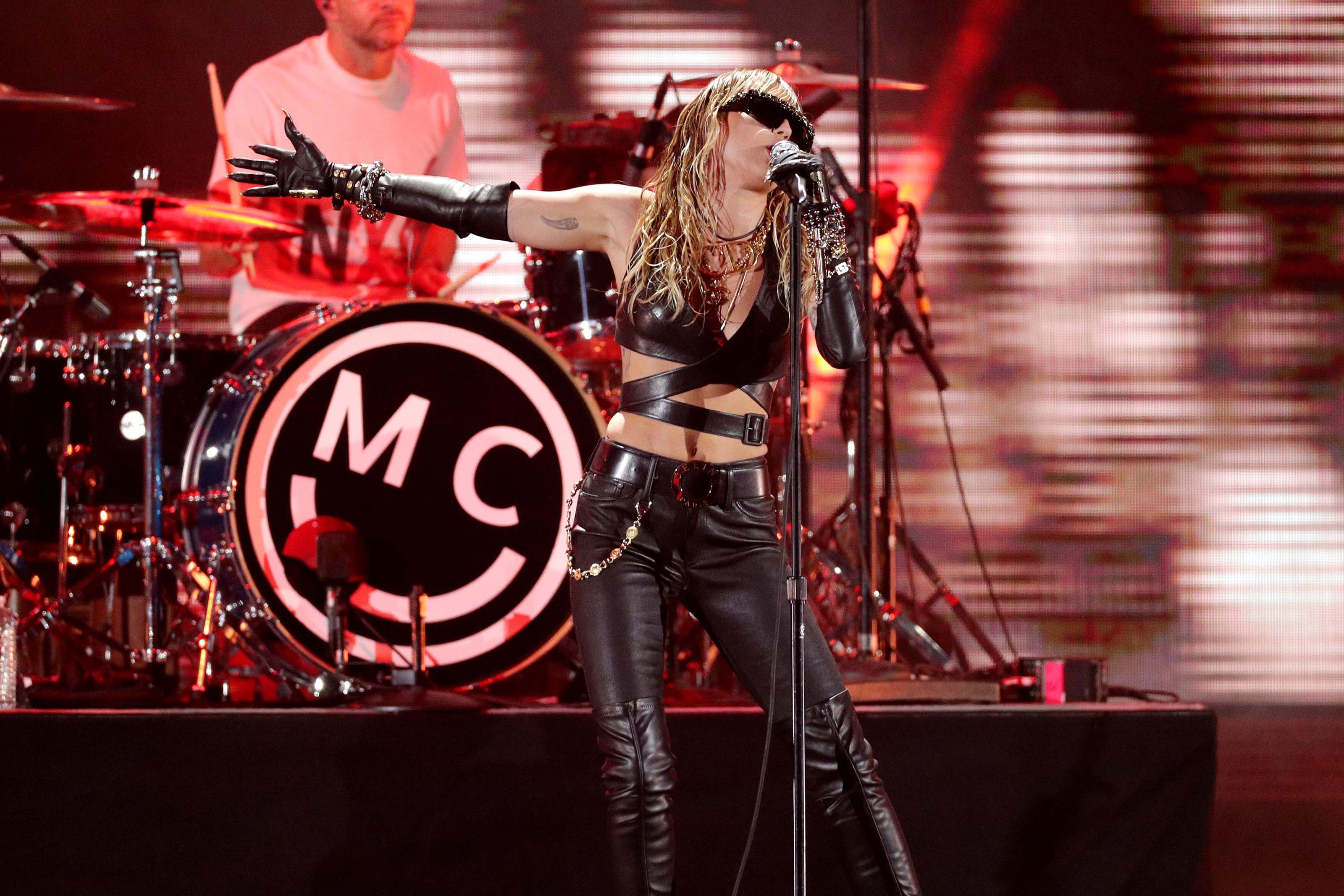 Miley Cyrus performs at 2019 iHeartRadio Music Festival