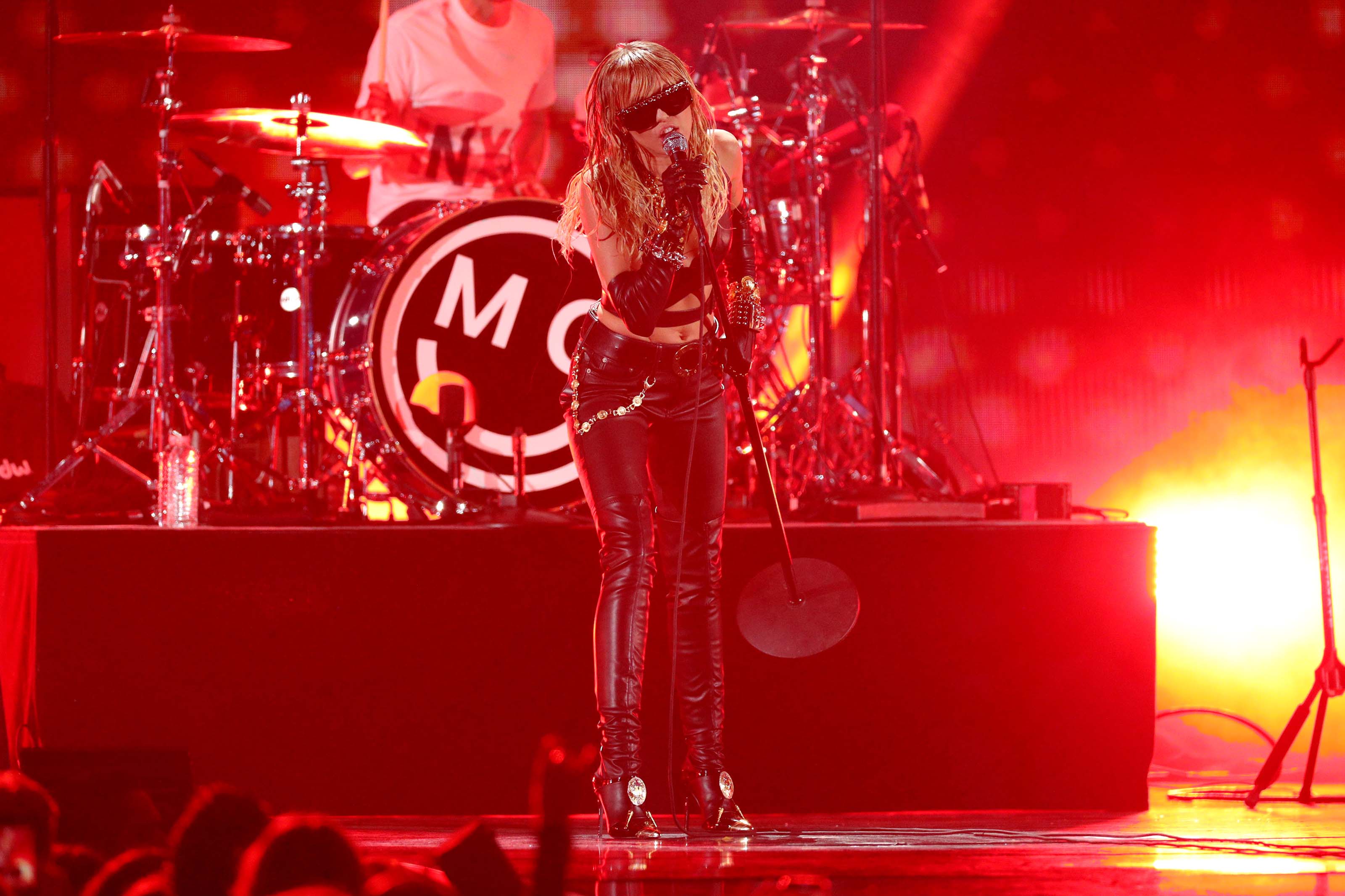 Miley Cyrus performs at 2019 iHeartRadio Music Festival