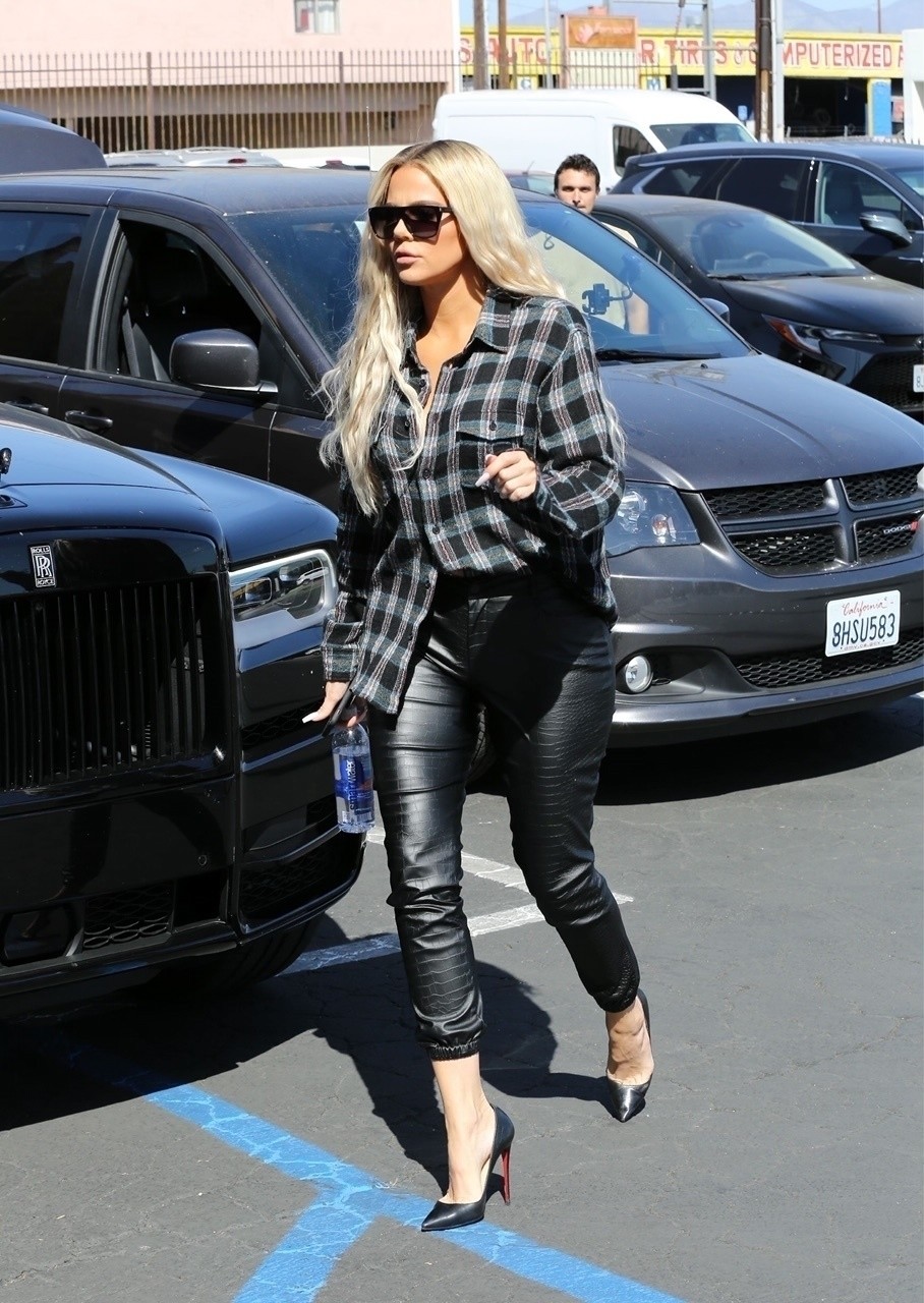 Khloe Kardashian gets a jump start on her Christmas shopping