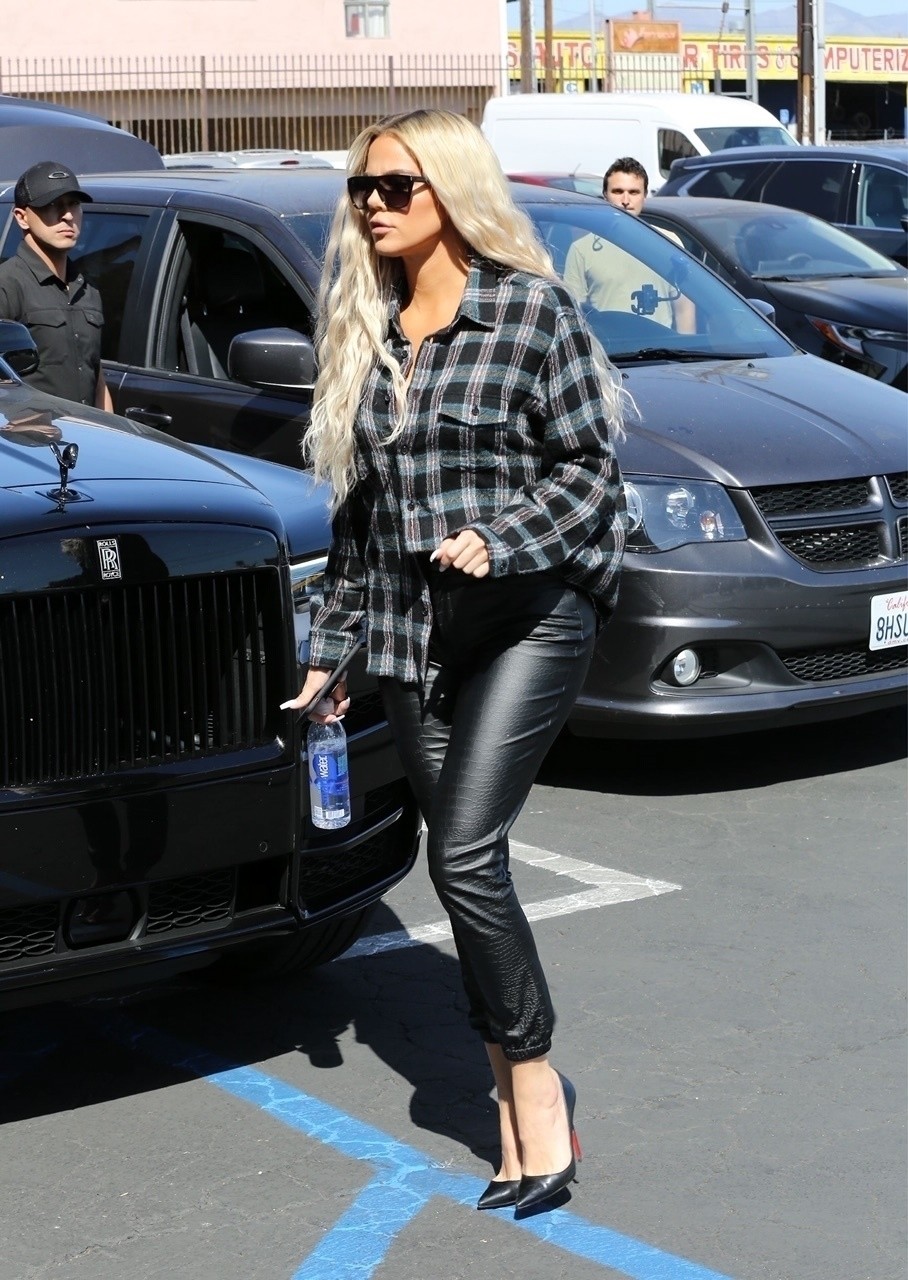 Khloe Kardashian gets a jump start on her Christmas shopping