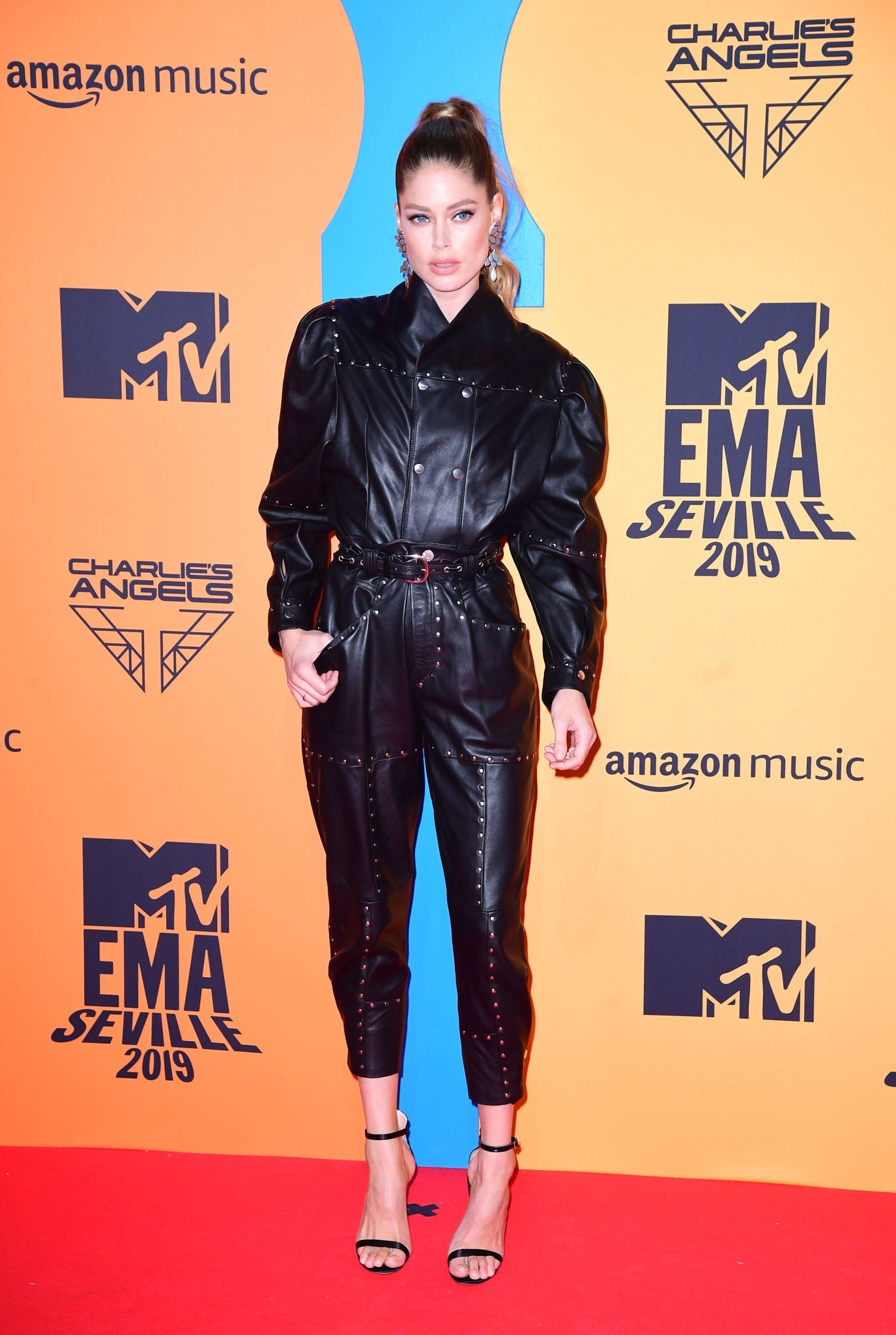 Doutzen Kroes attends MTV Europe Music Awards