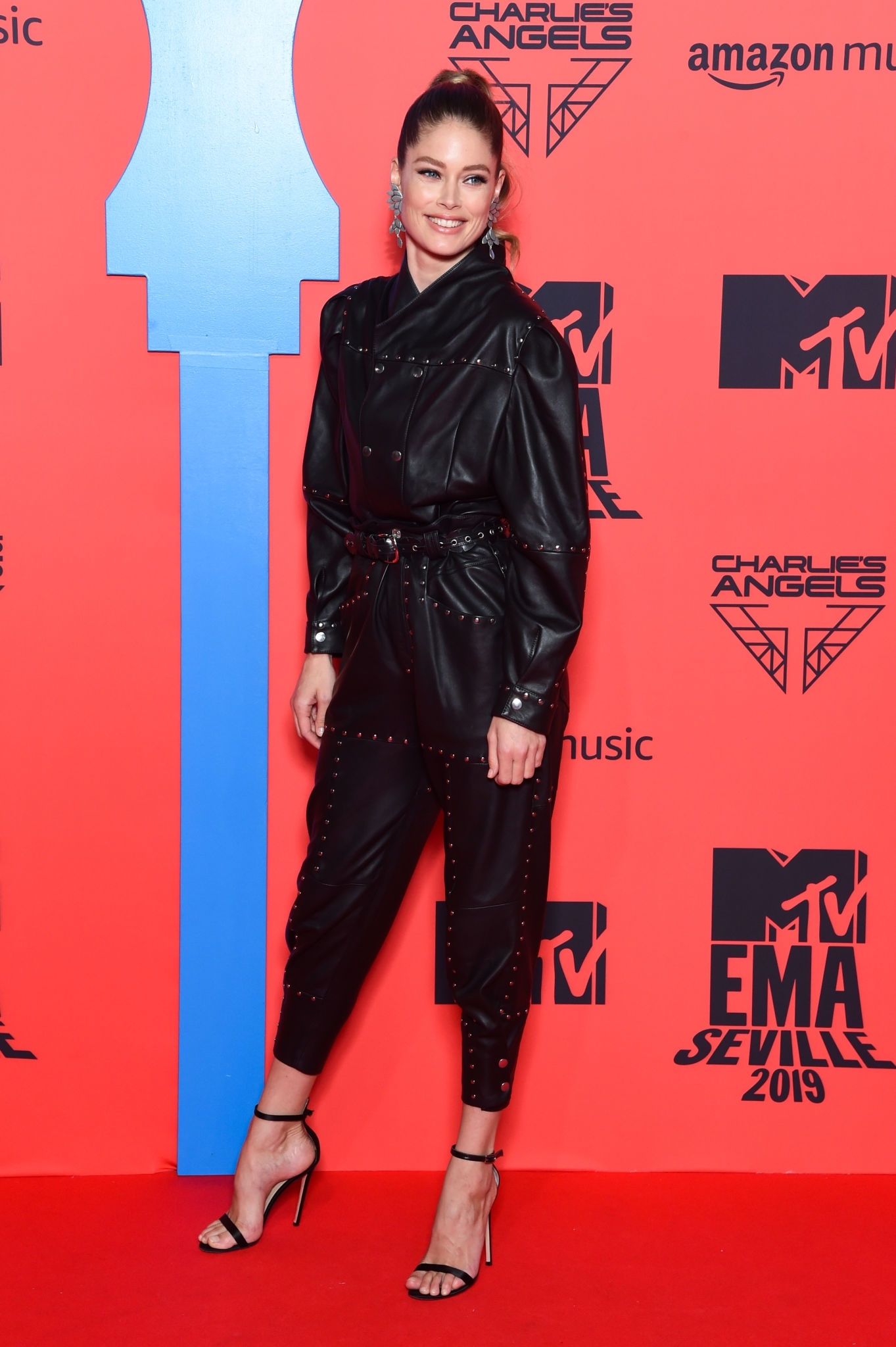 Doutzen Kroes attends MTV Europe Music Awards