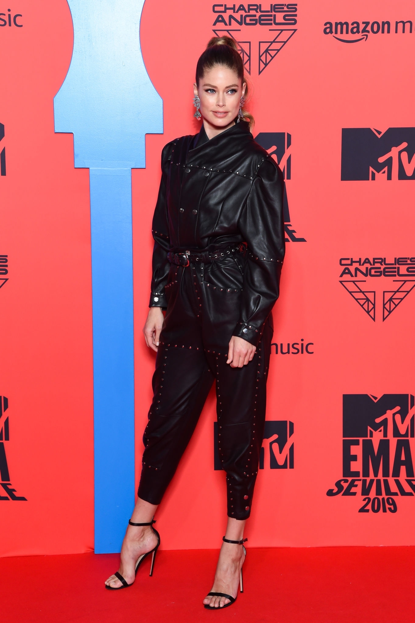 Doutzen Kroes attends MTV Europe Music Awards