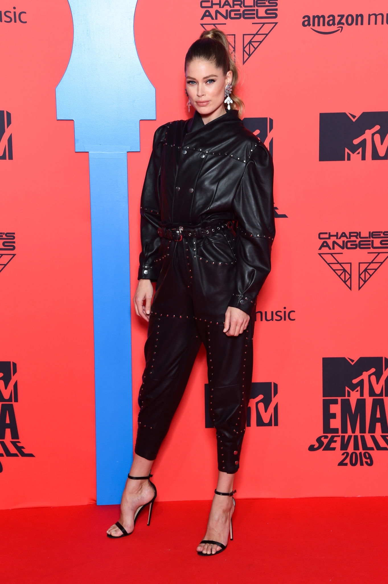 Doutzen Kroes attends MTV Europe Music Awards