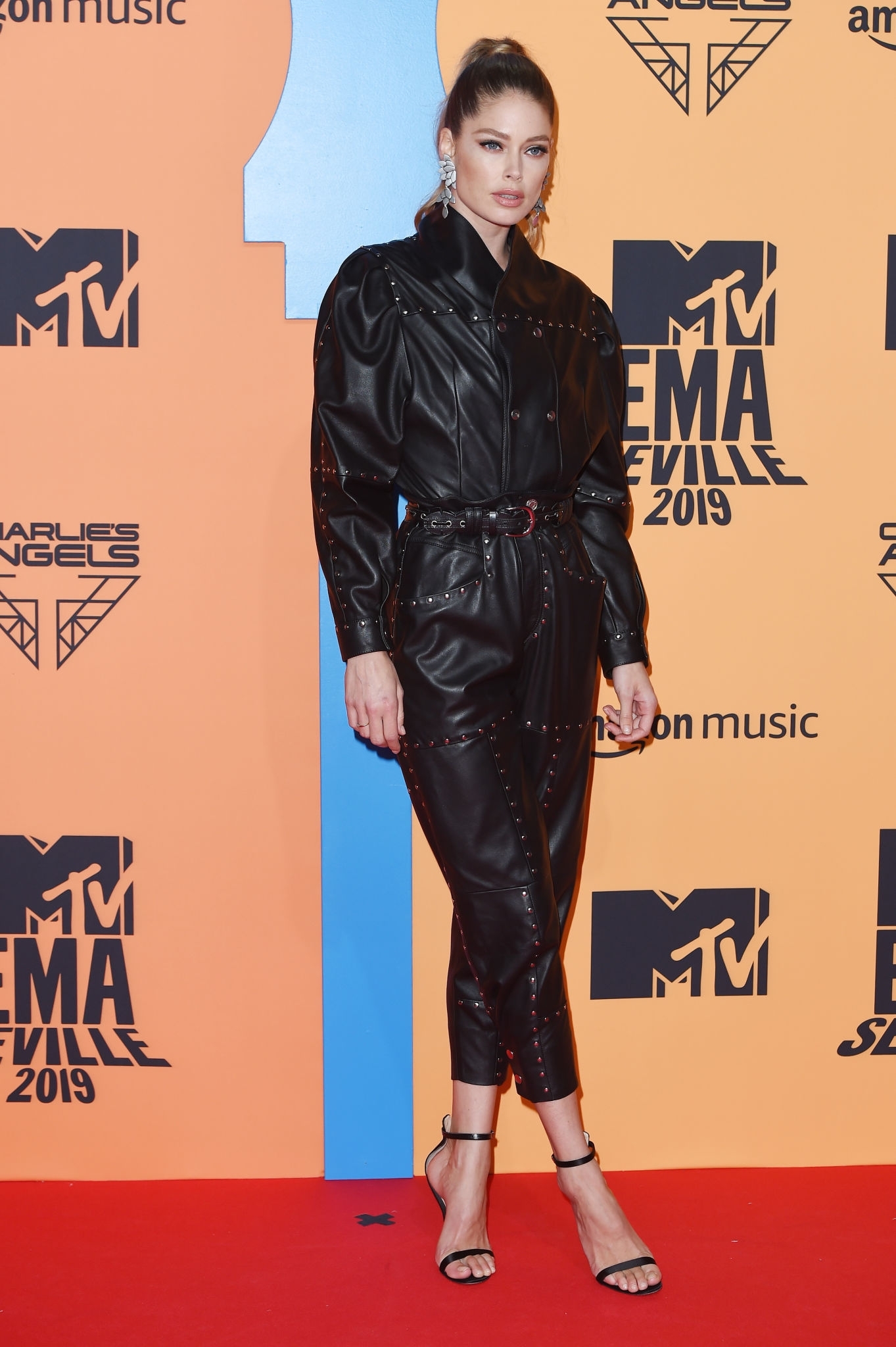 Doutzen Kroes attends MTV Europe Music Awards