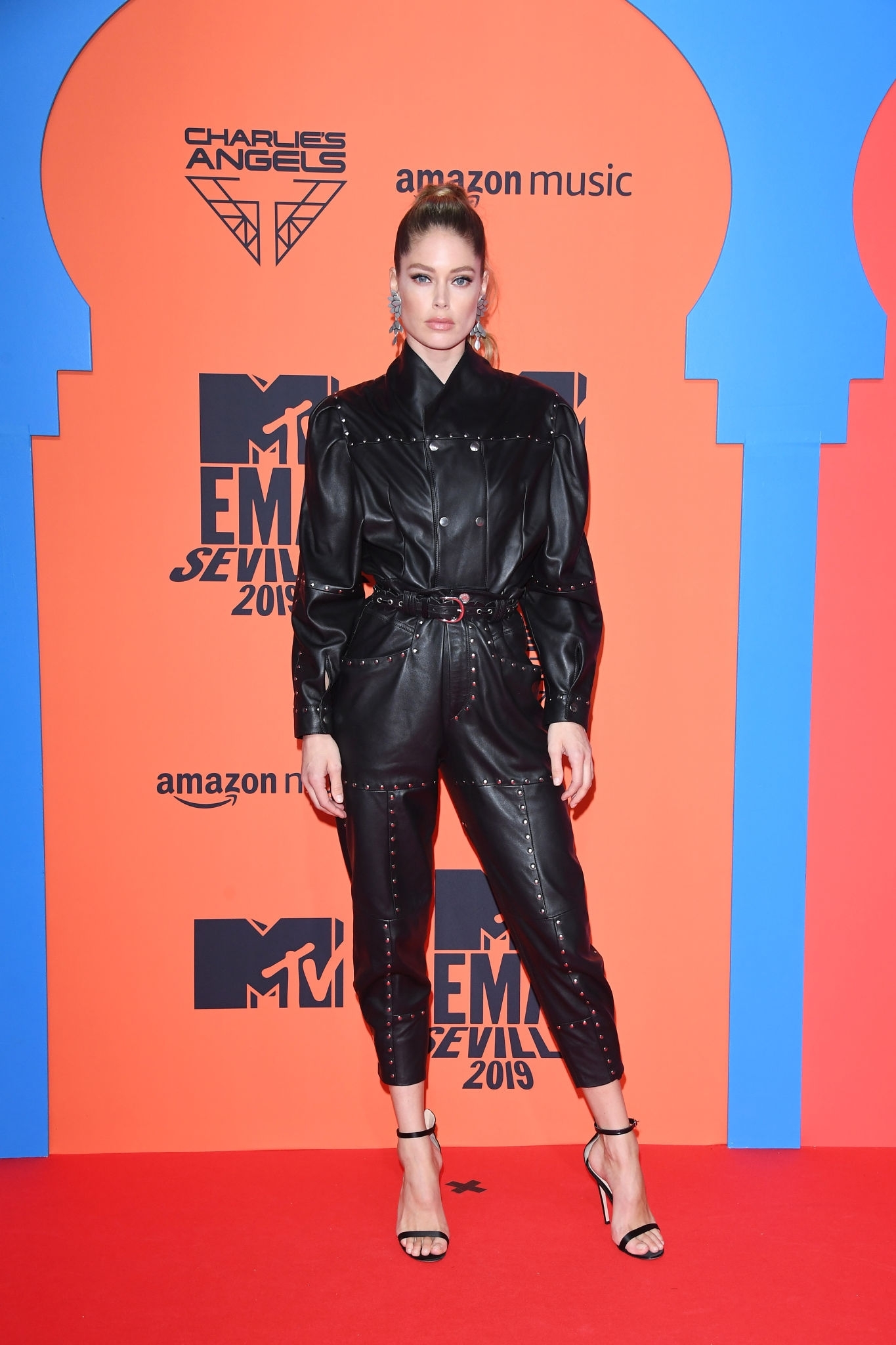 Doutzen Kroes attends MTV Europe Music Awards