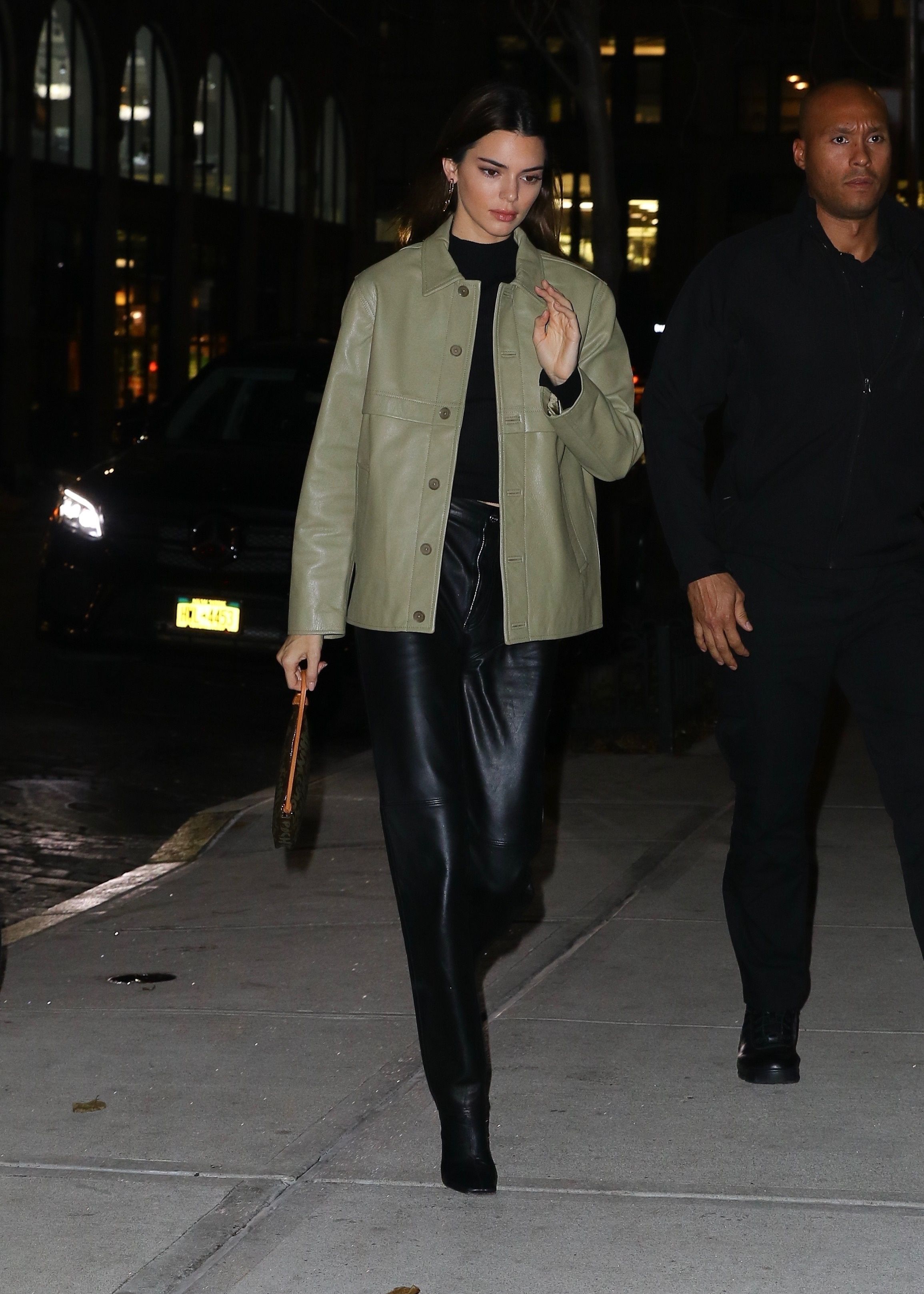 Kendall Jenner arrives at Gigi Hadid’s house