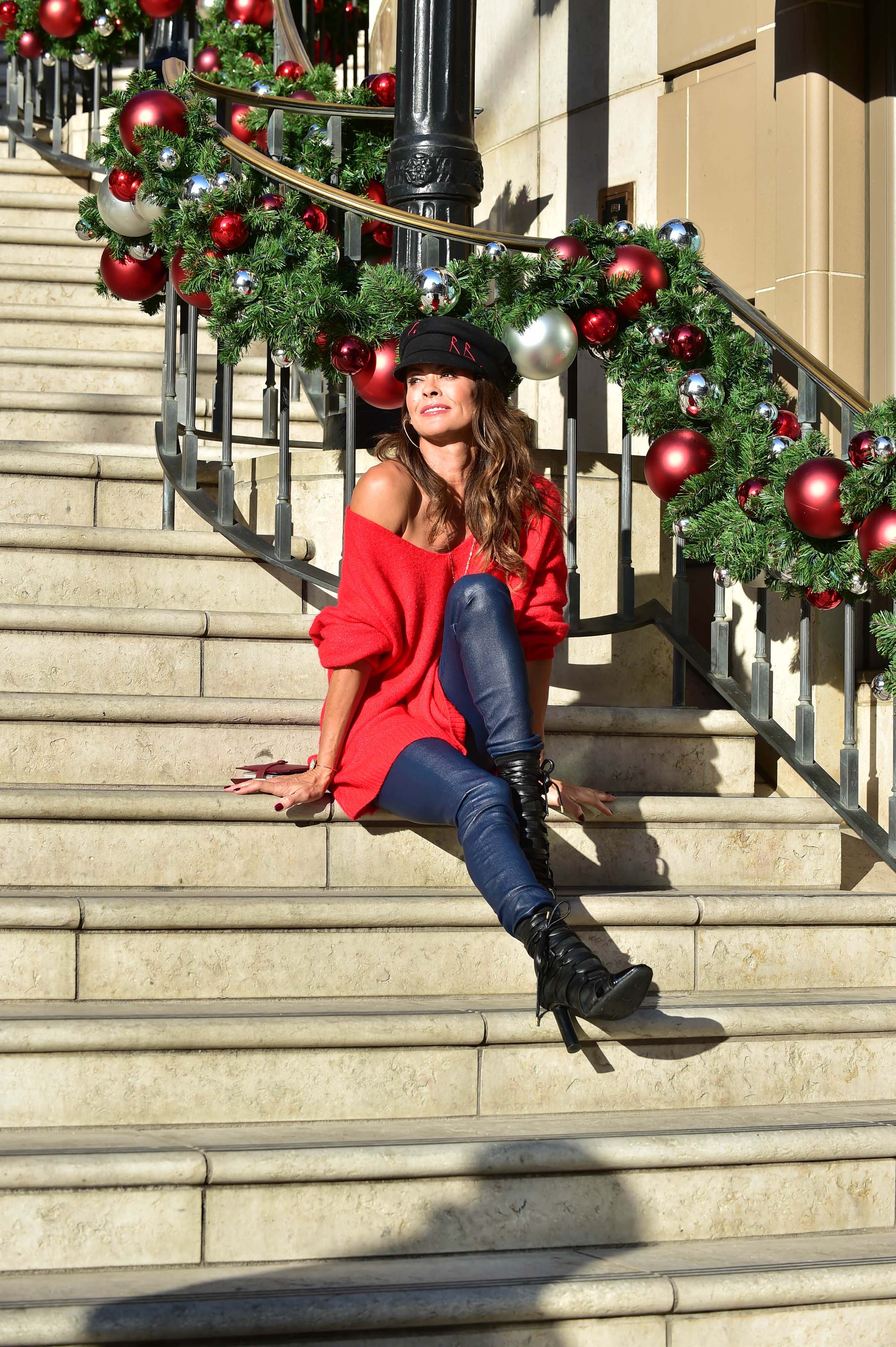 Brooke Burke at Holiday Shopping on Small Business Saturday