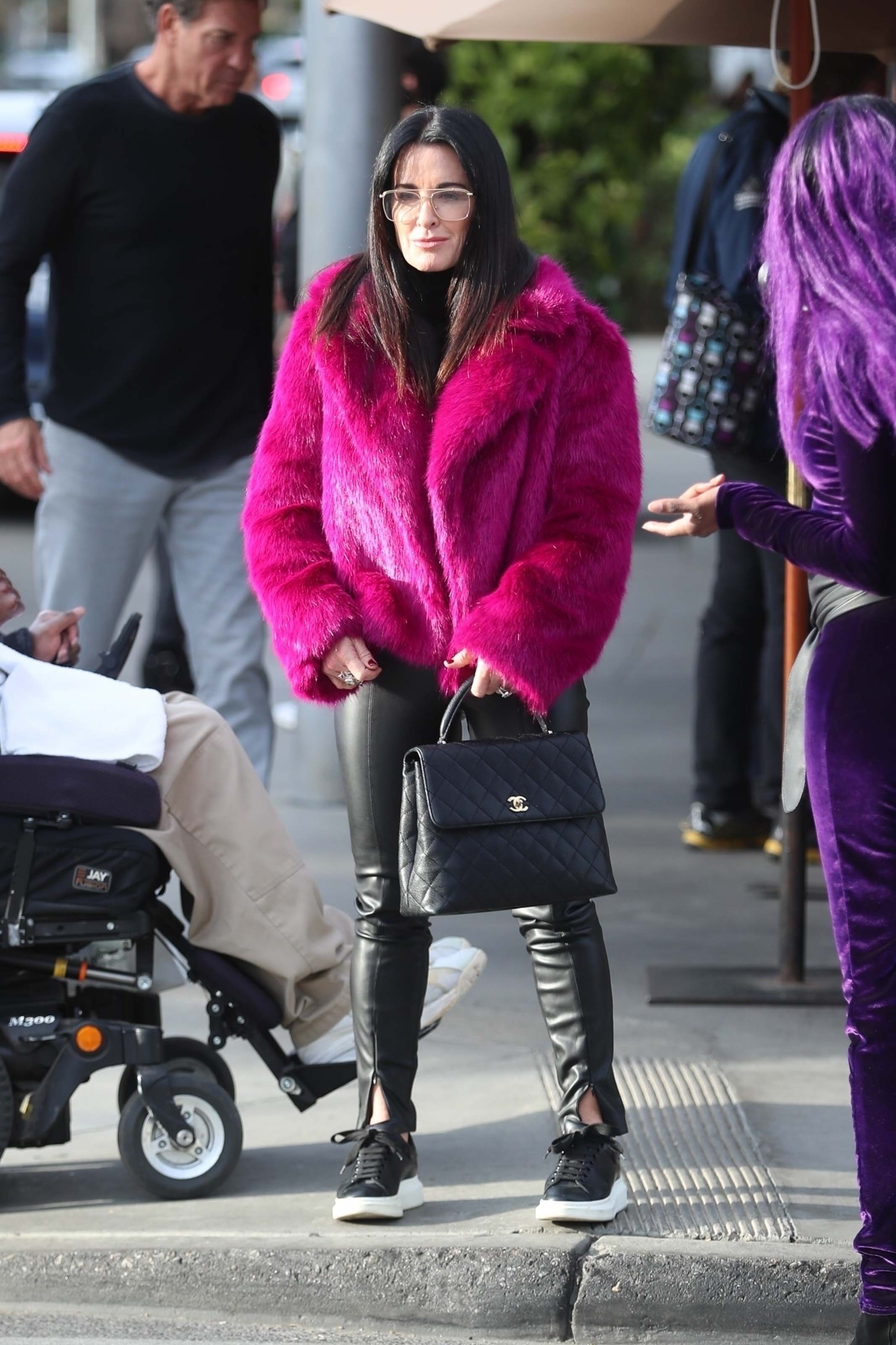 Kyle Richards X-mas shopping