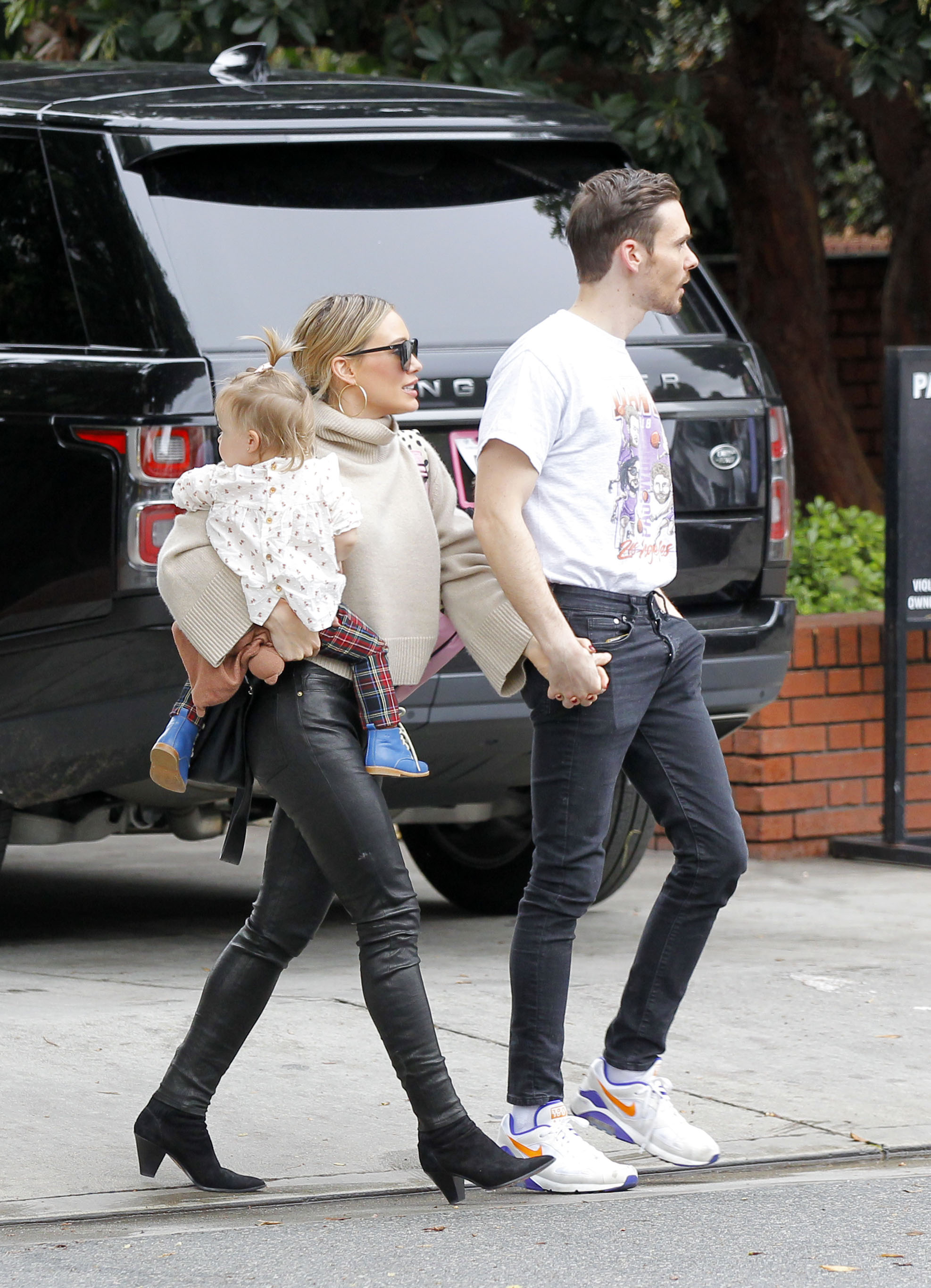 Hilary Duff out for lunch in Beverly Hills