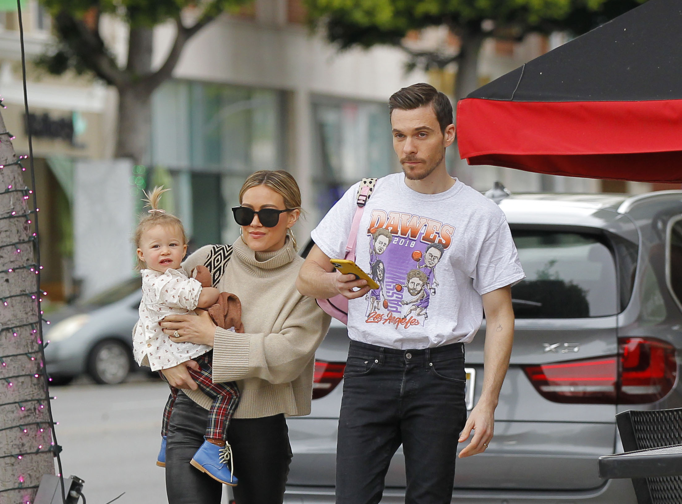 Hilary Duff out for lunch in Beverly Hills