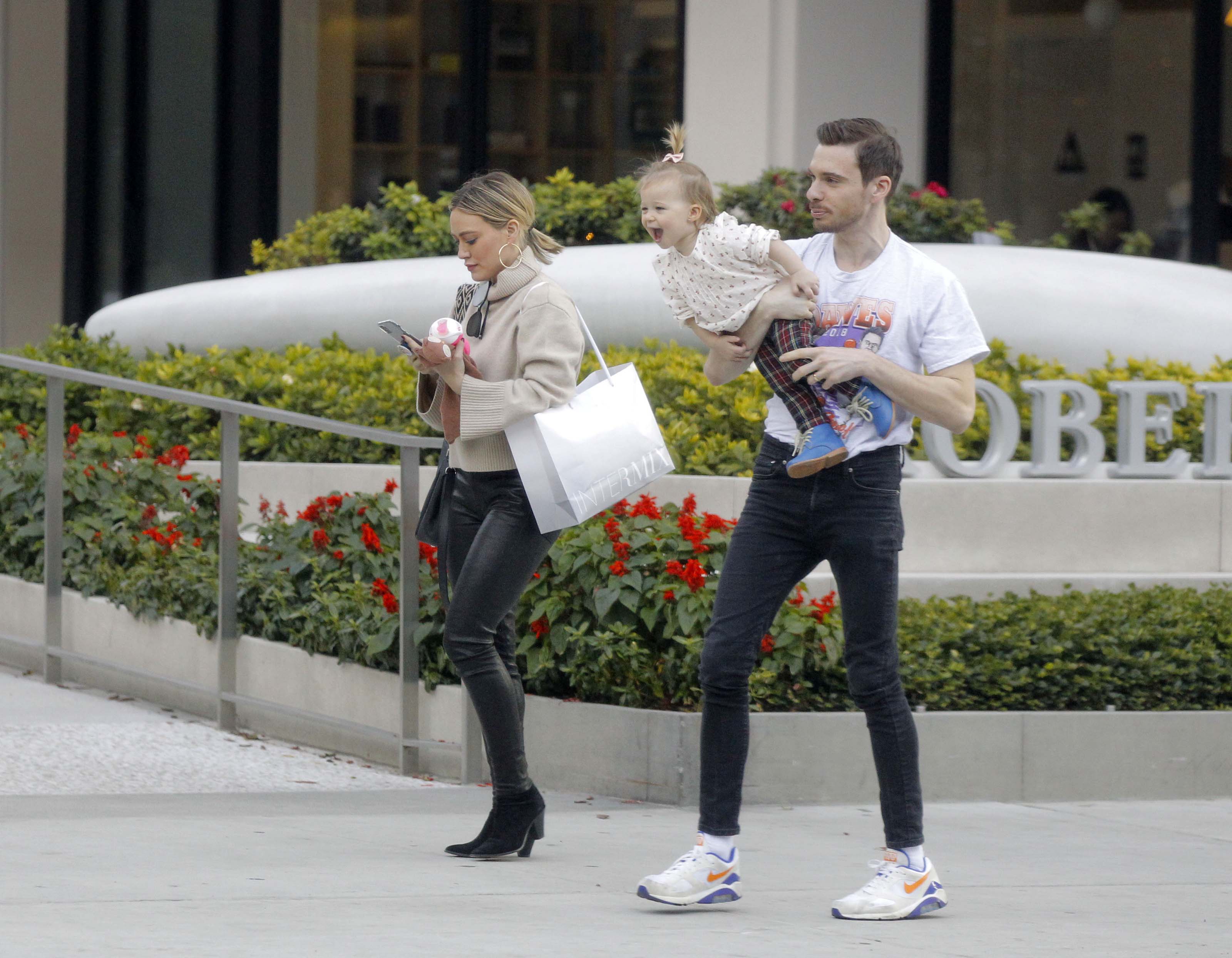 Hilary Duff out for lunch in Beverly Hills