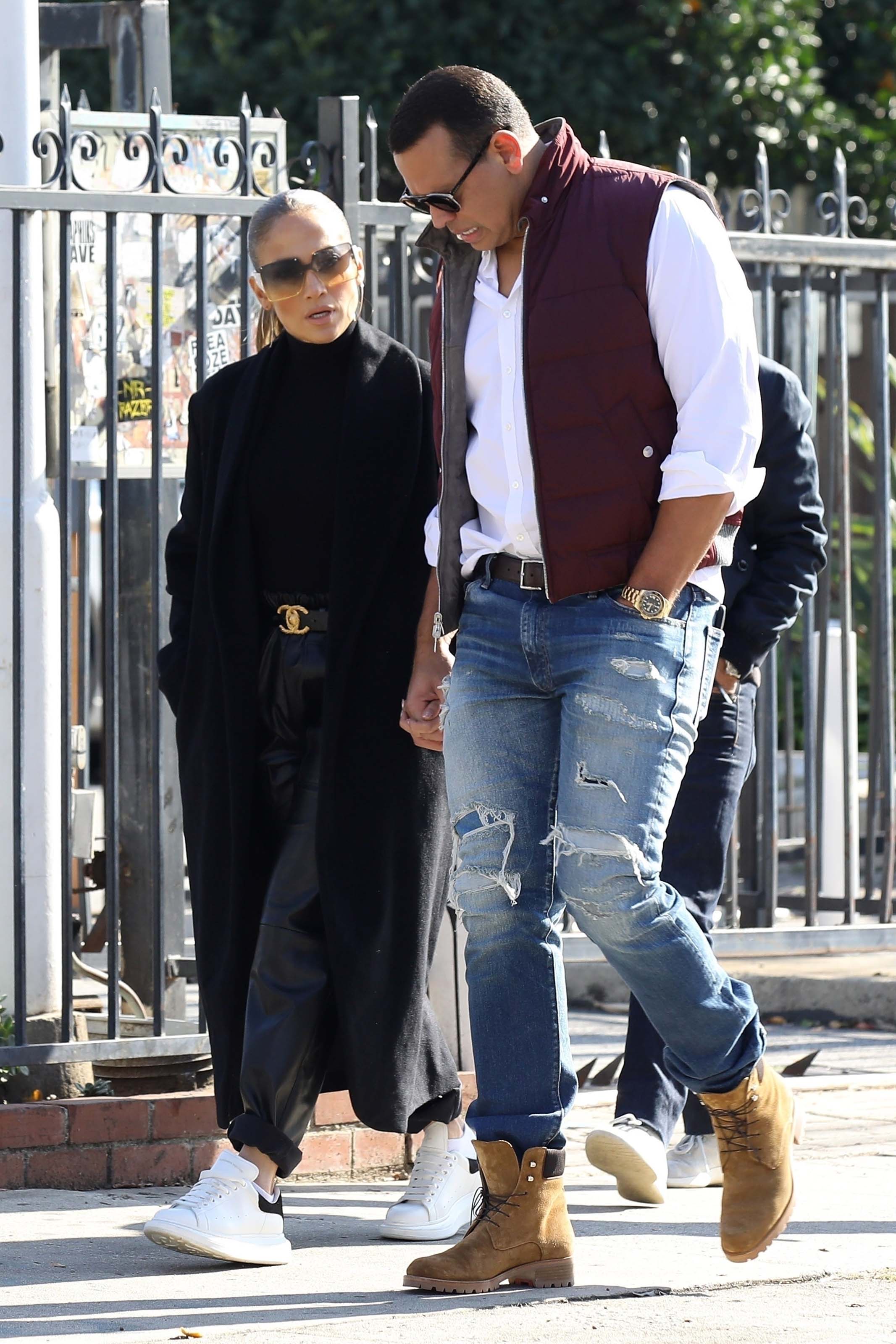 Jennifer Lopez shopping on Sunday morning