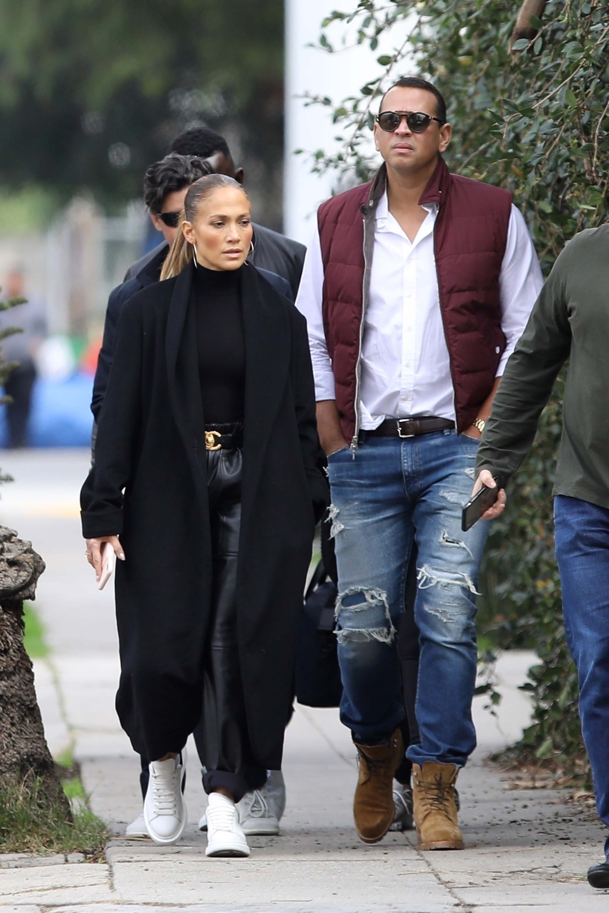 Jennifer Lopez shopping on Sunday morning