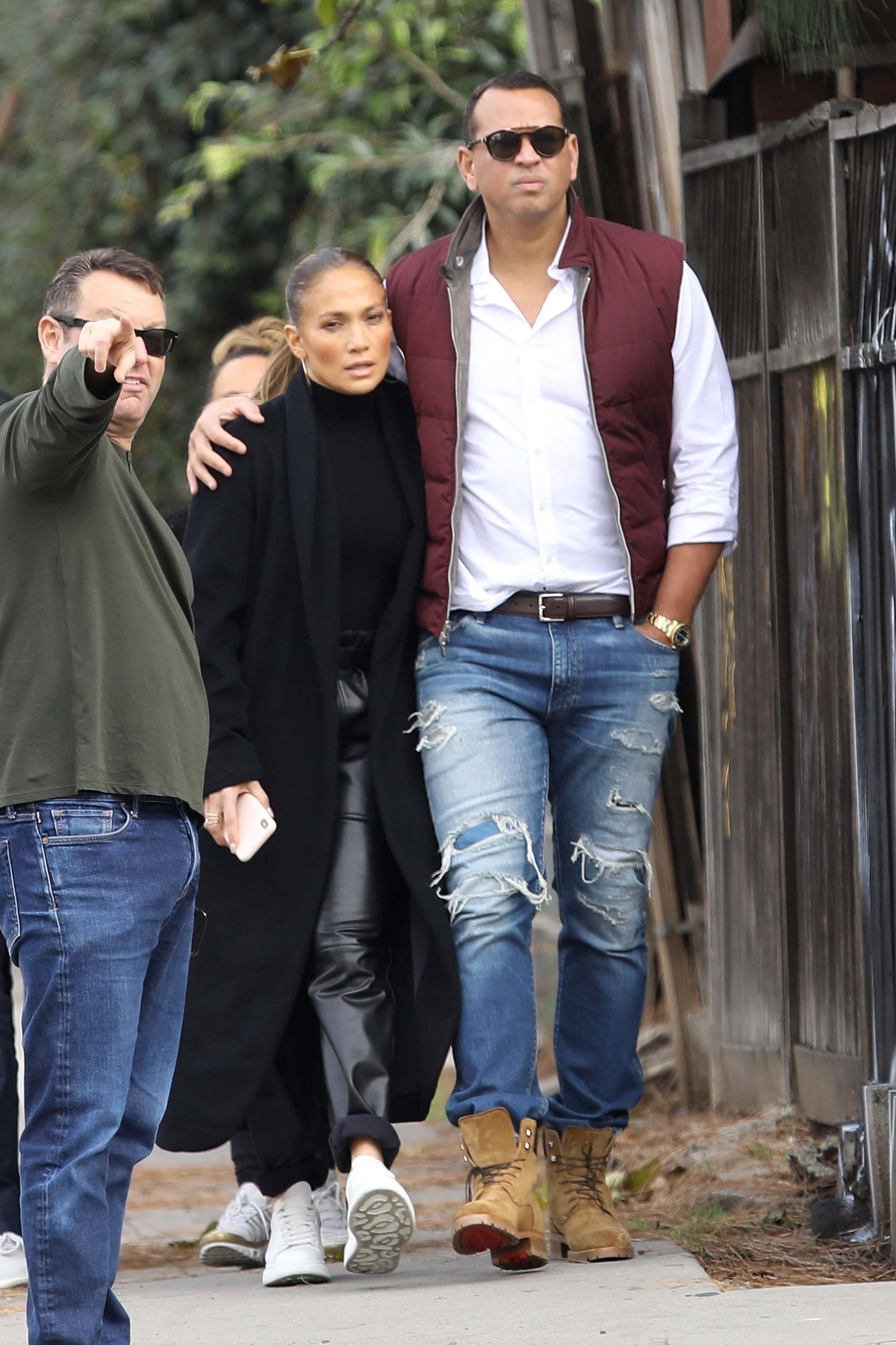 Jennifer Lopez shopping on Sunday morning