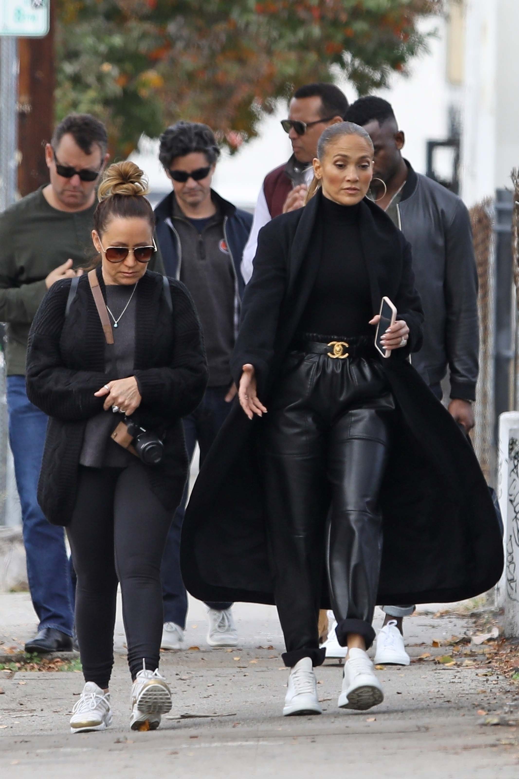 Jennifer Lopez shopping on Sunday morning