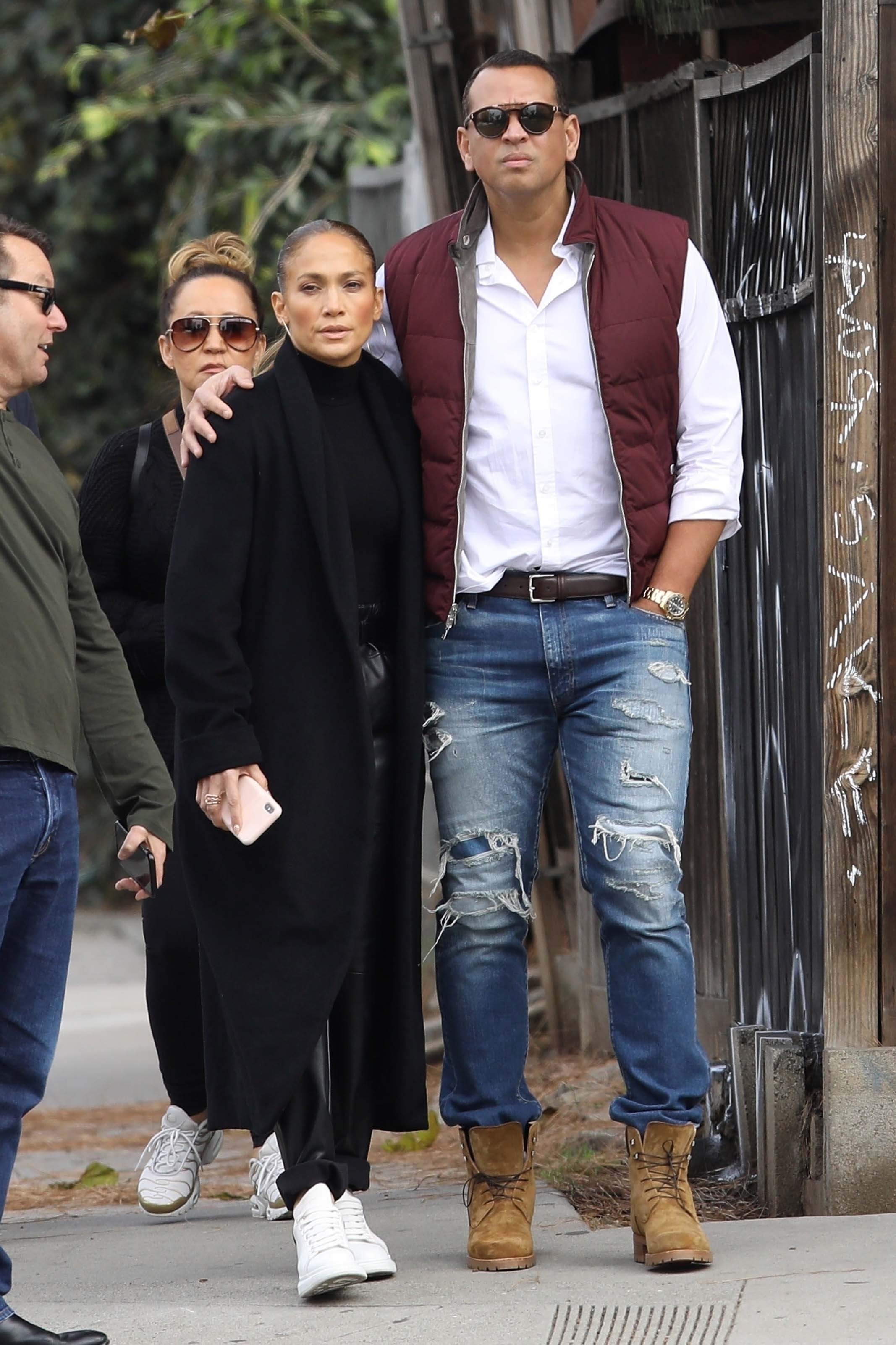 Jennifer Lopez shopping on Sunday morning