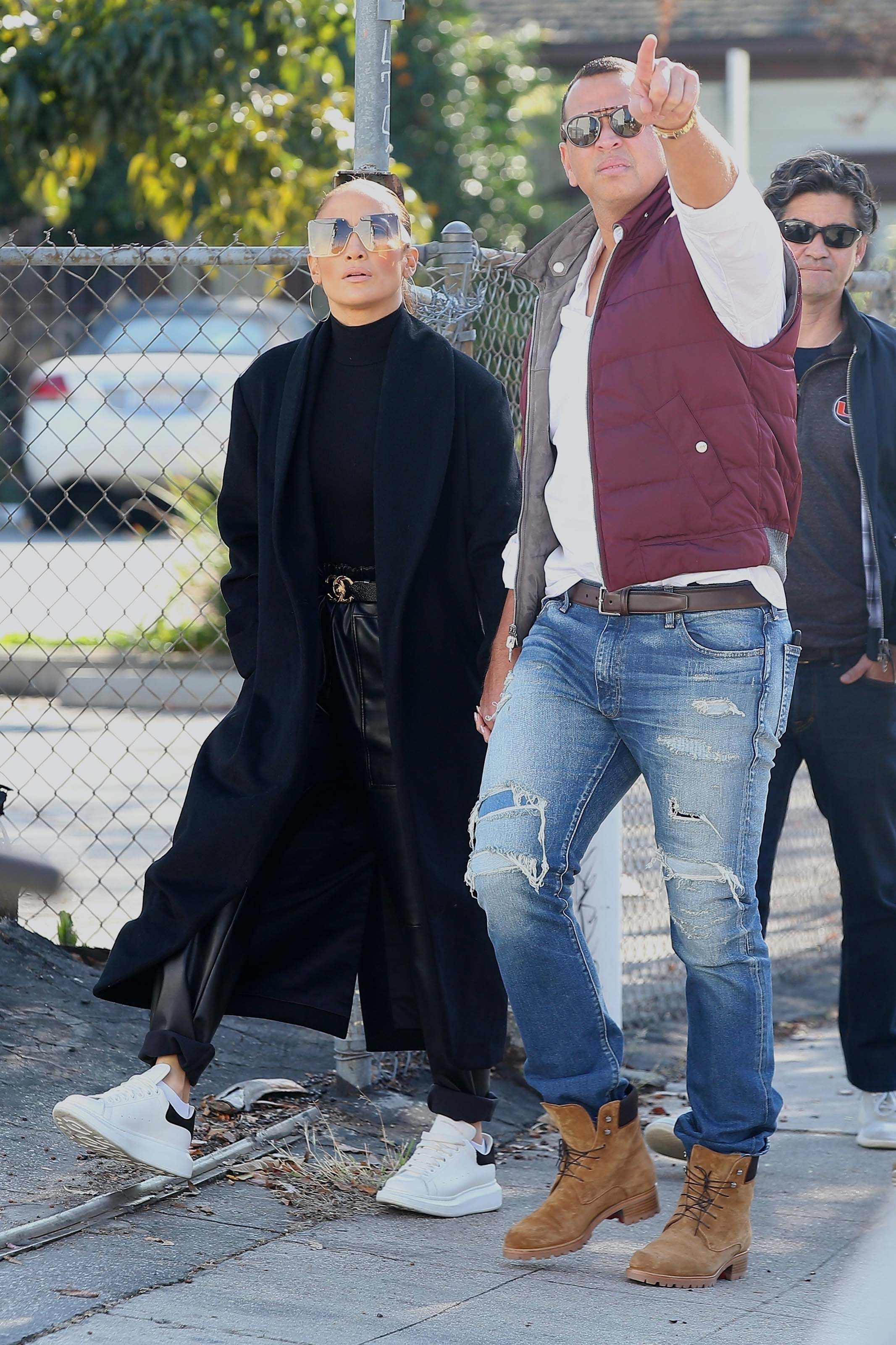 Jennifer Lopez shopping on Sunday morning