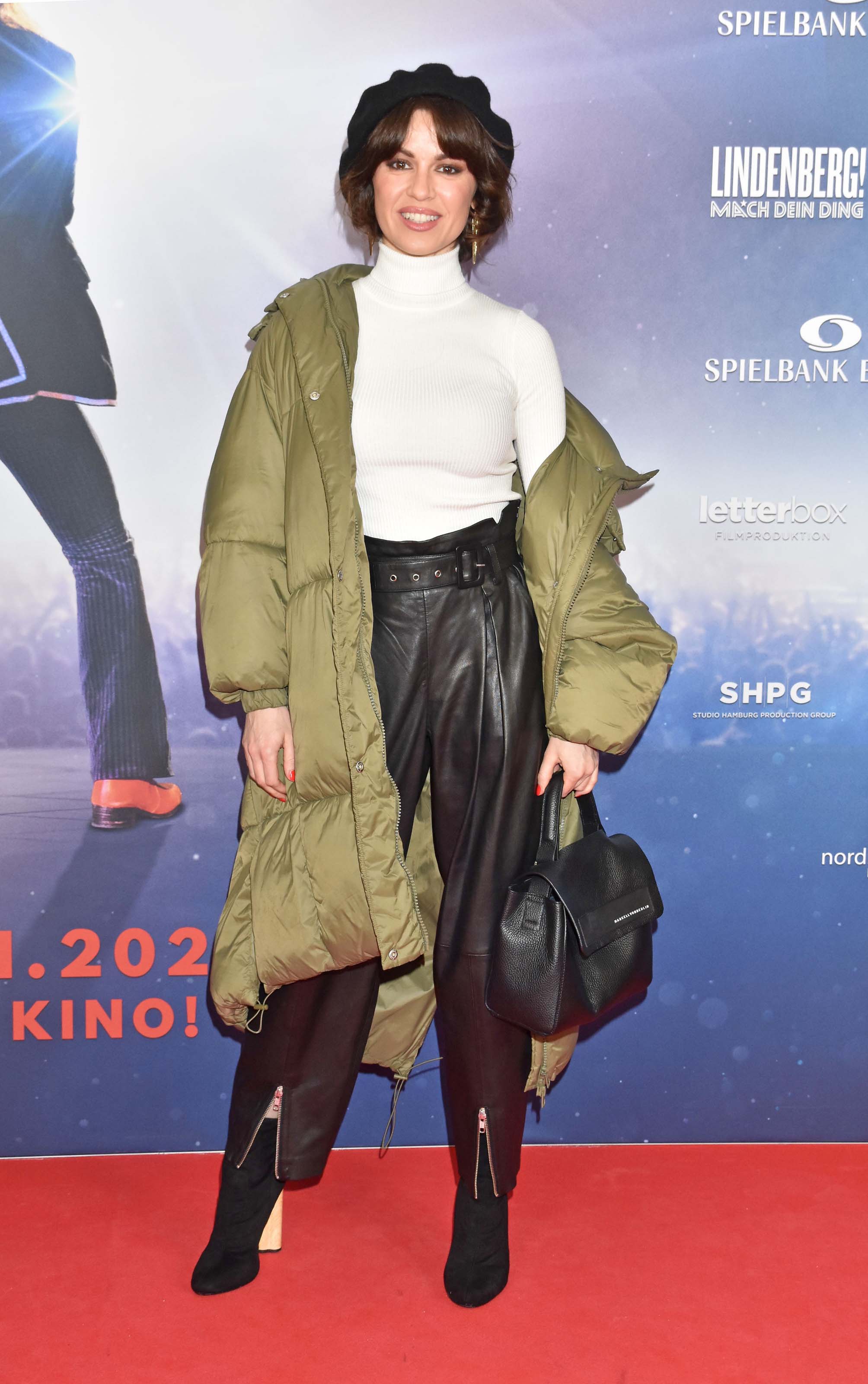 Natalia Avelon attends Premiere von ‘Lindenberg! Mach dein Ding’