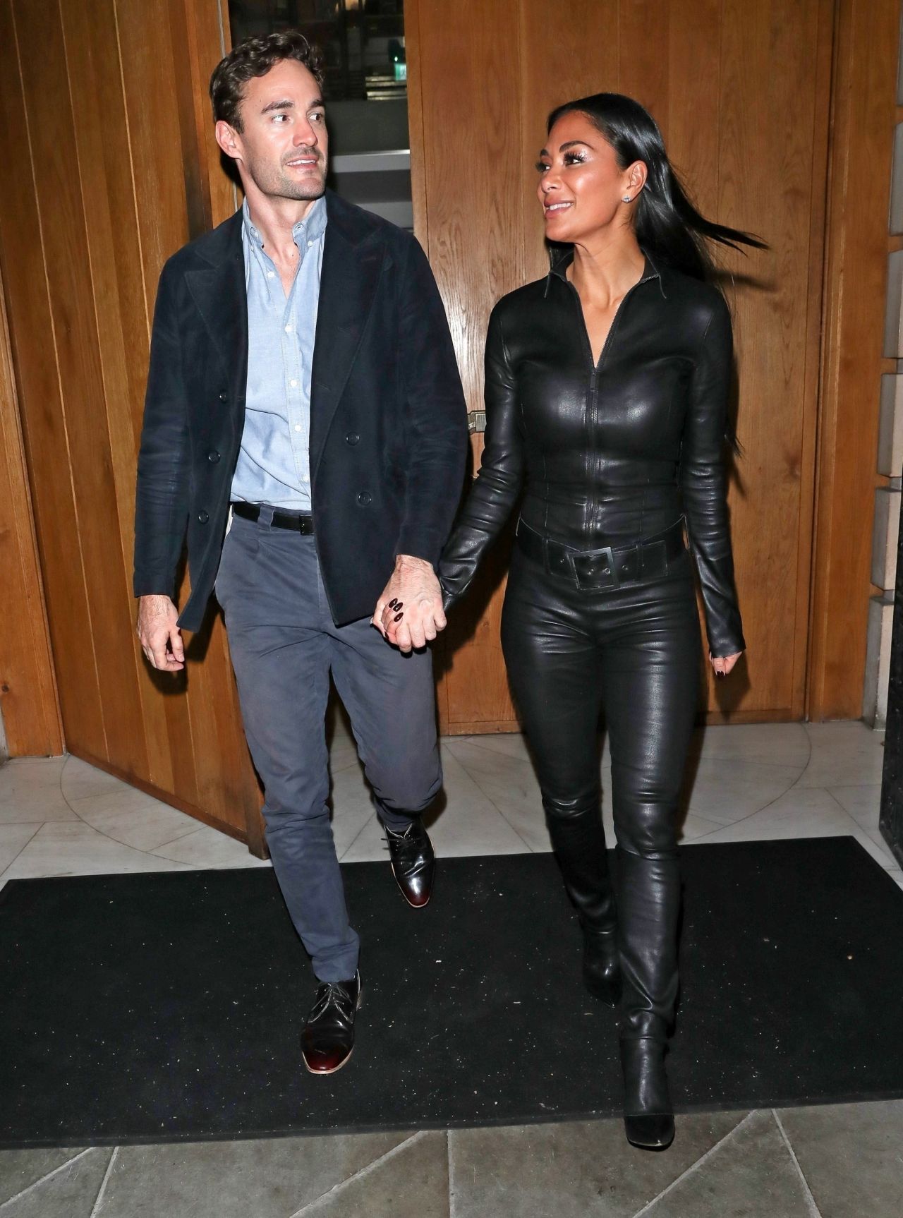 Nicole Scherzinger out for dinner