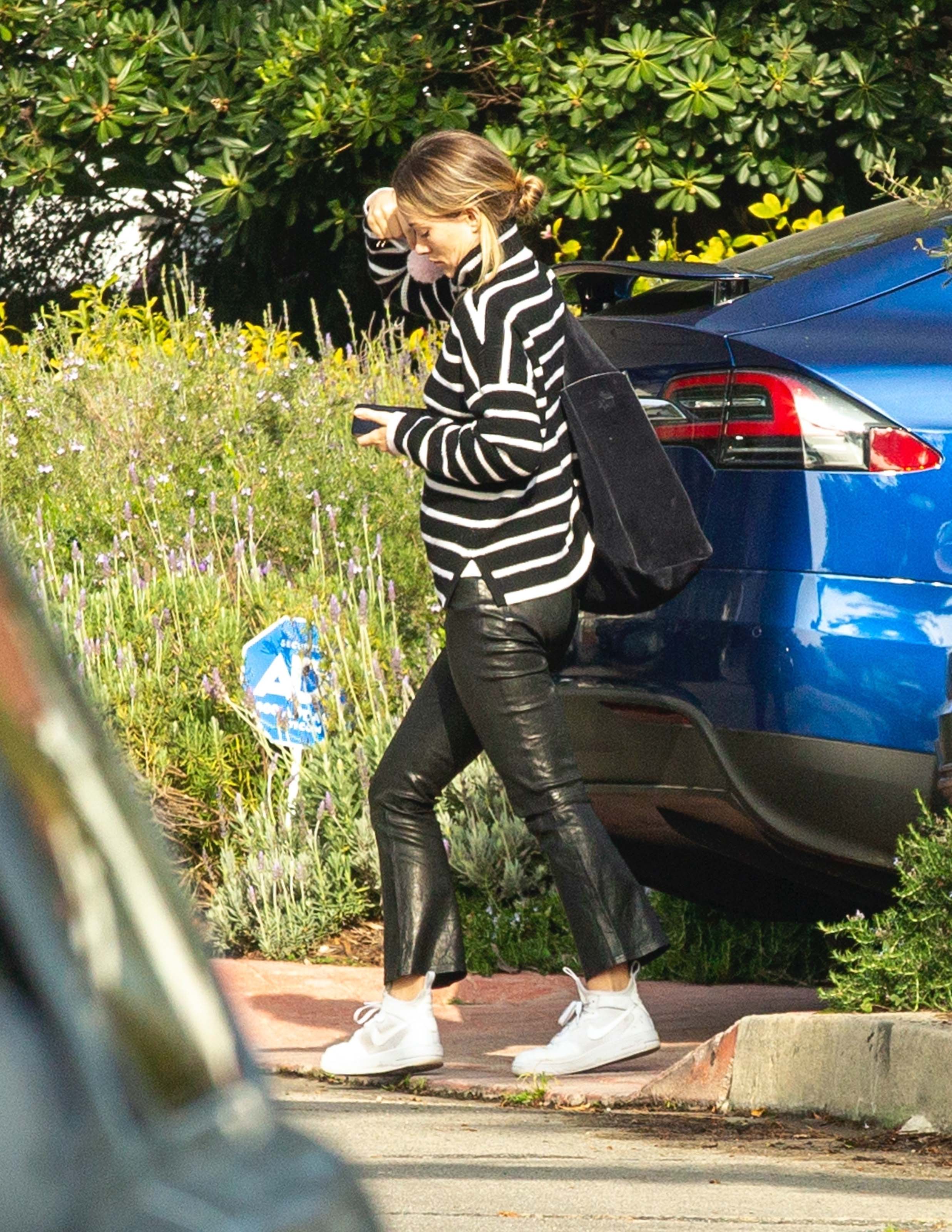 Olivia Wilde heads to the airport in LA