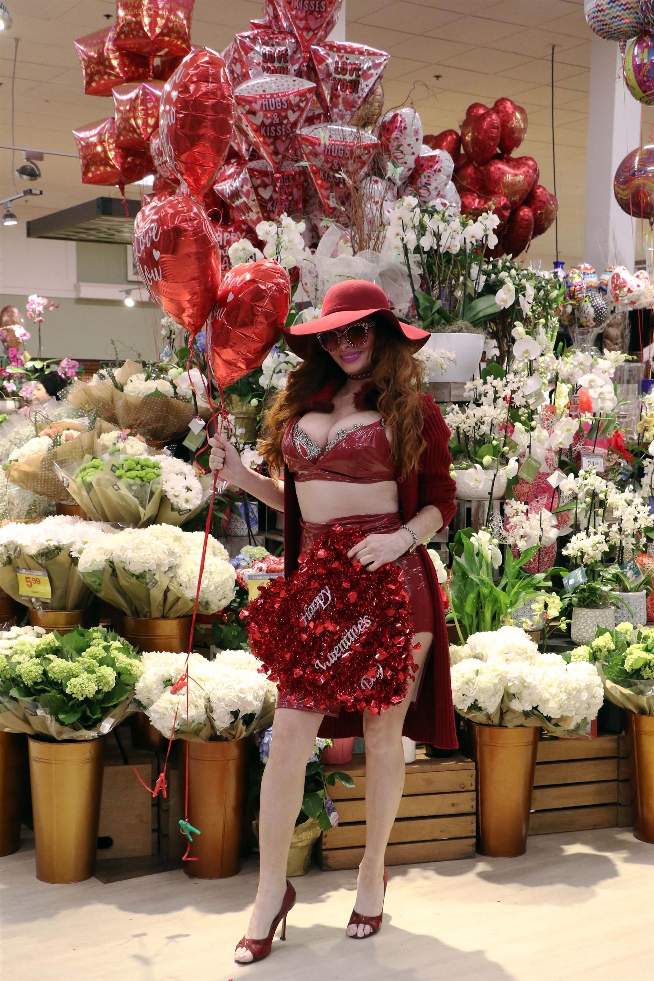 Phoebe Price displays her Valentine’s Day outfit shopping