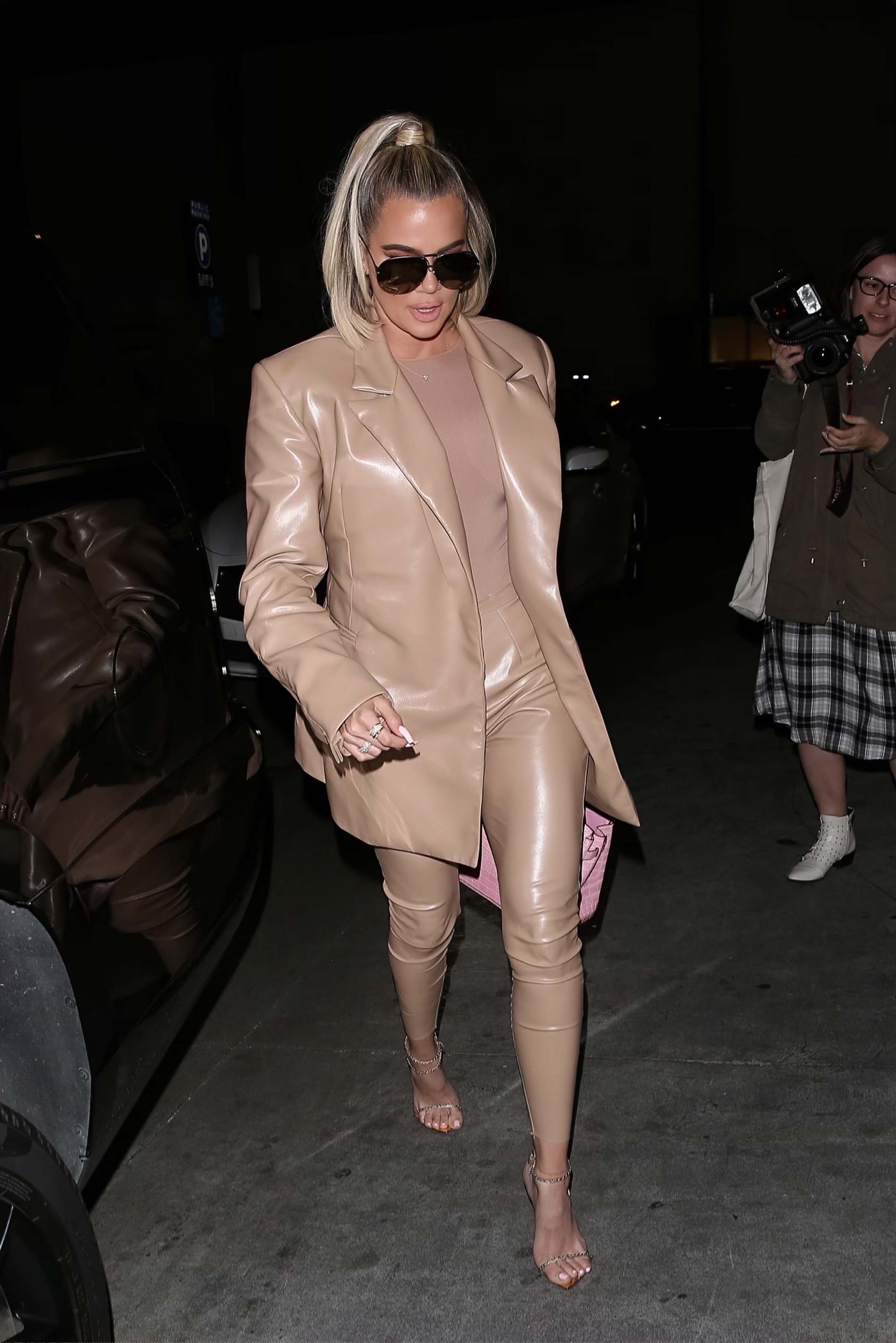 Khloe Kardashian arrives at Carousel restaurant