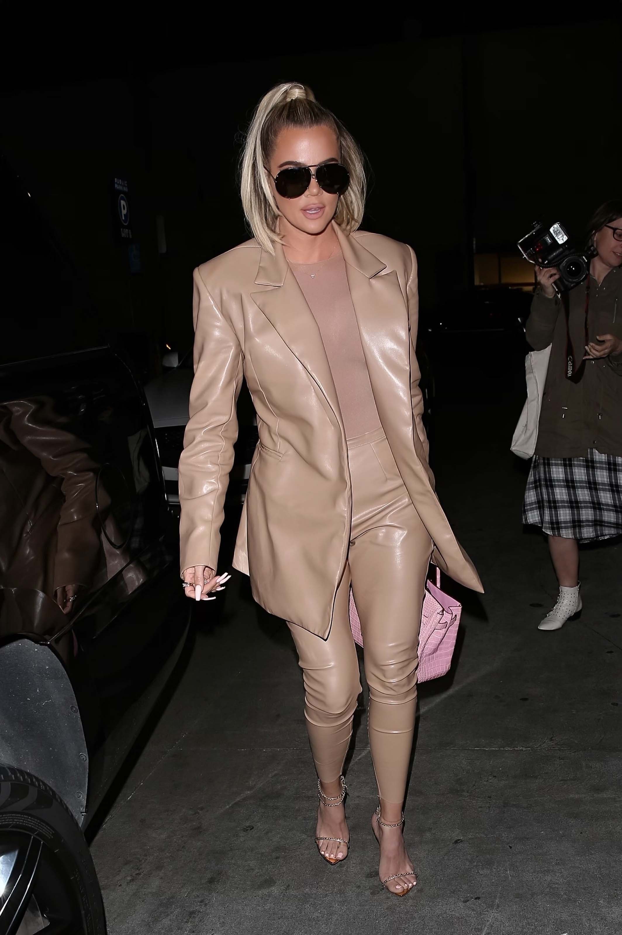 Khloe Kardashian arrives at Carousel restaurant