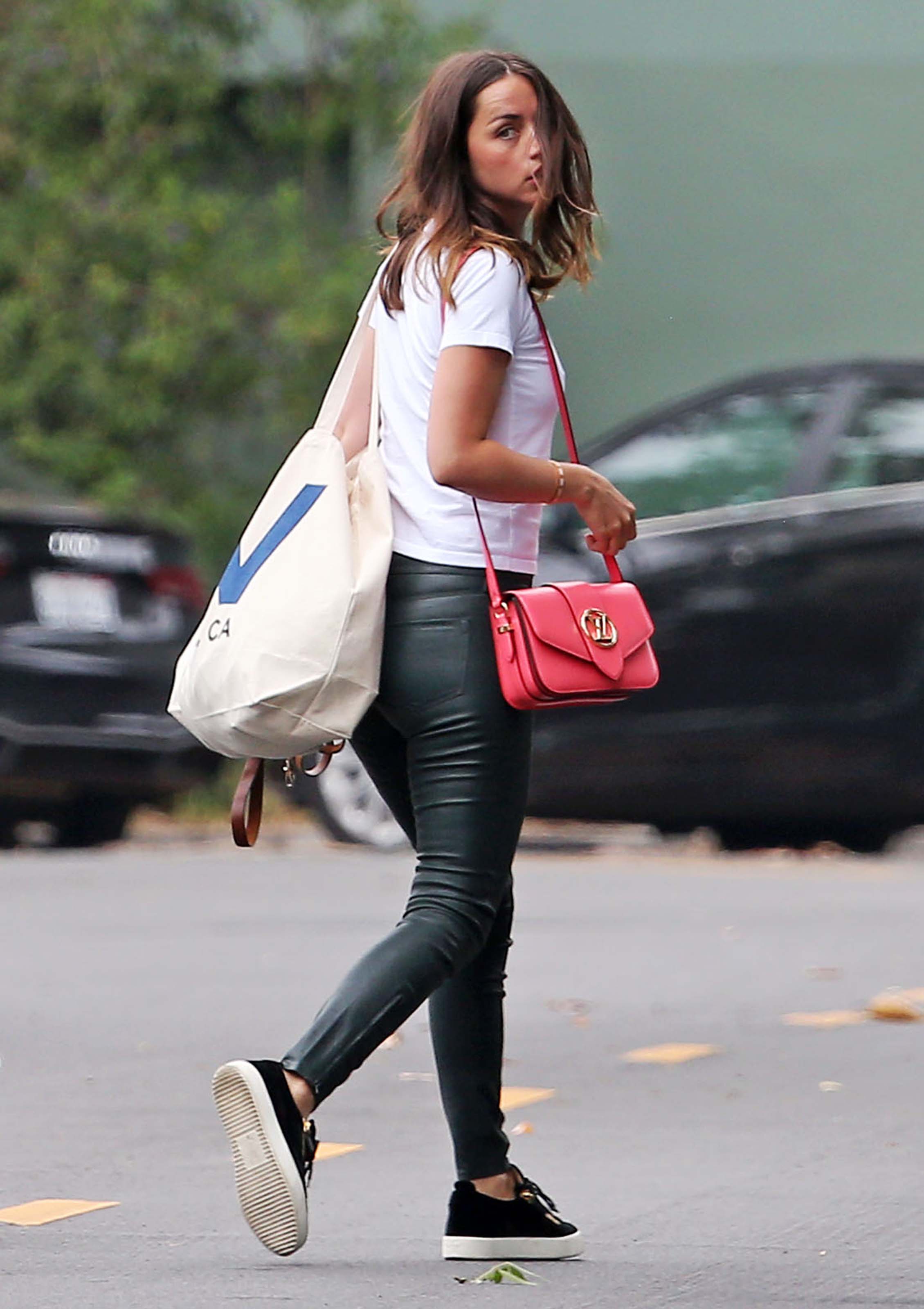 Ana de Armas looking amazing in Venice