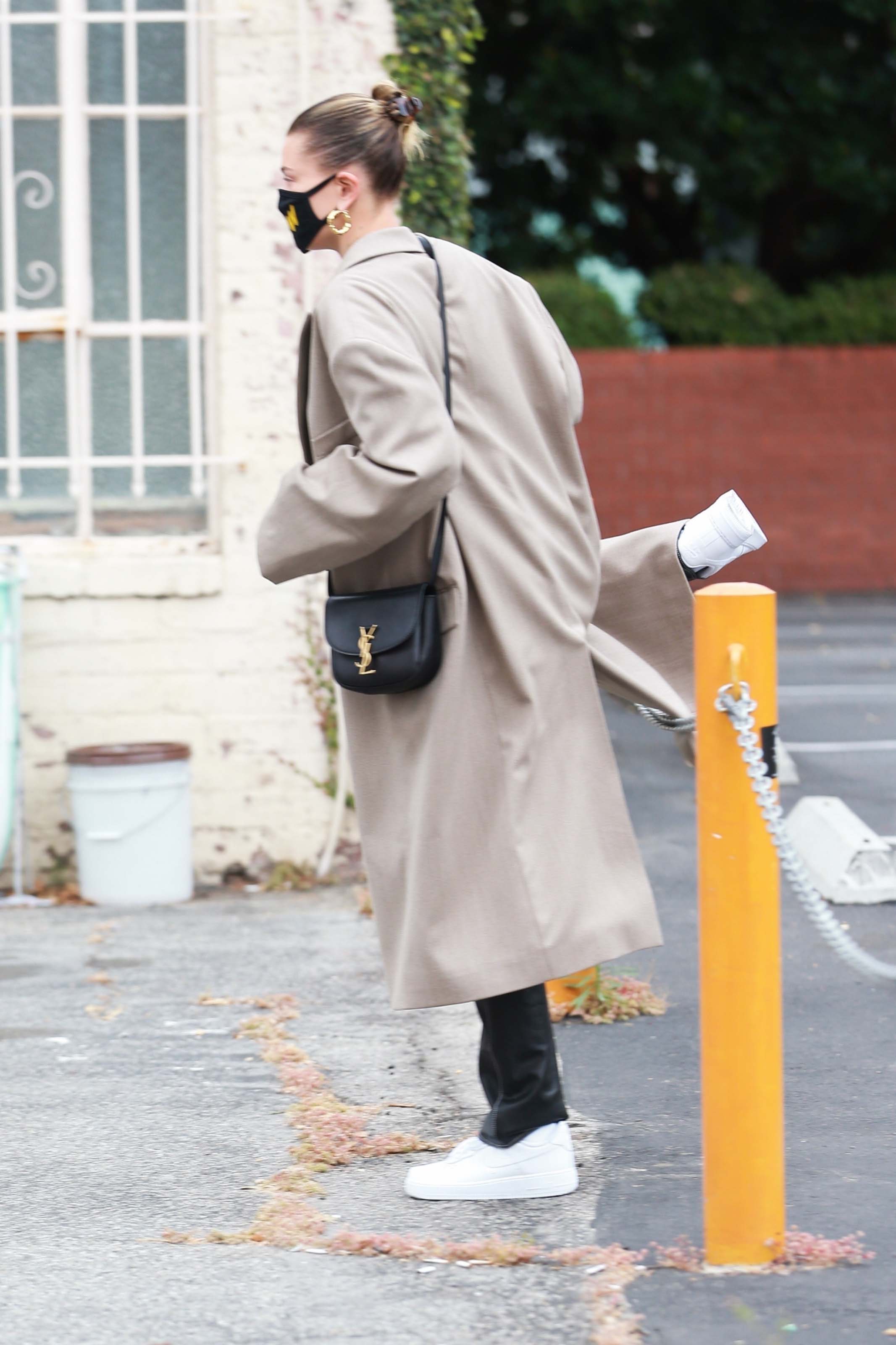 Hailey Bieber seen at Blue Bottle Cafe