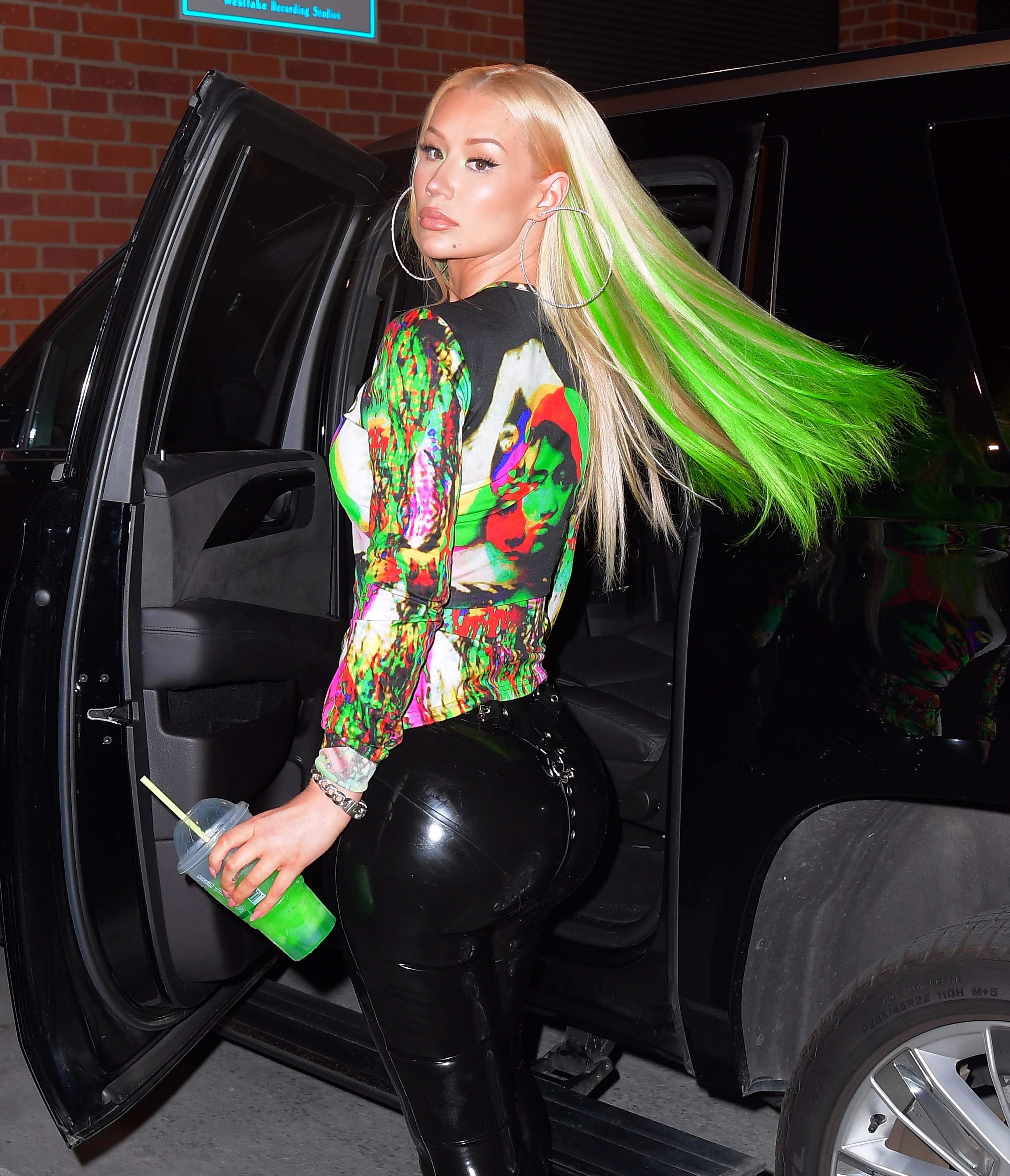 Iggy Azalea hits the Studio for late night recording session