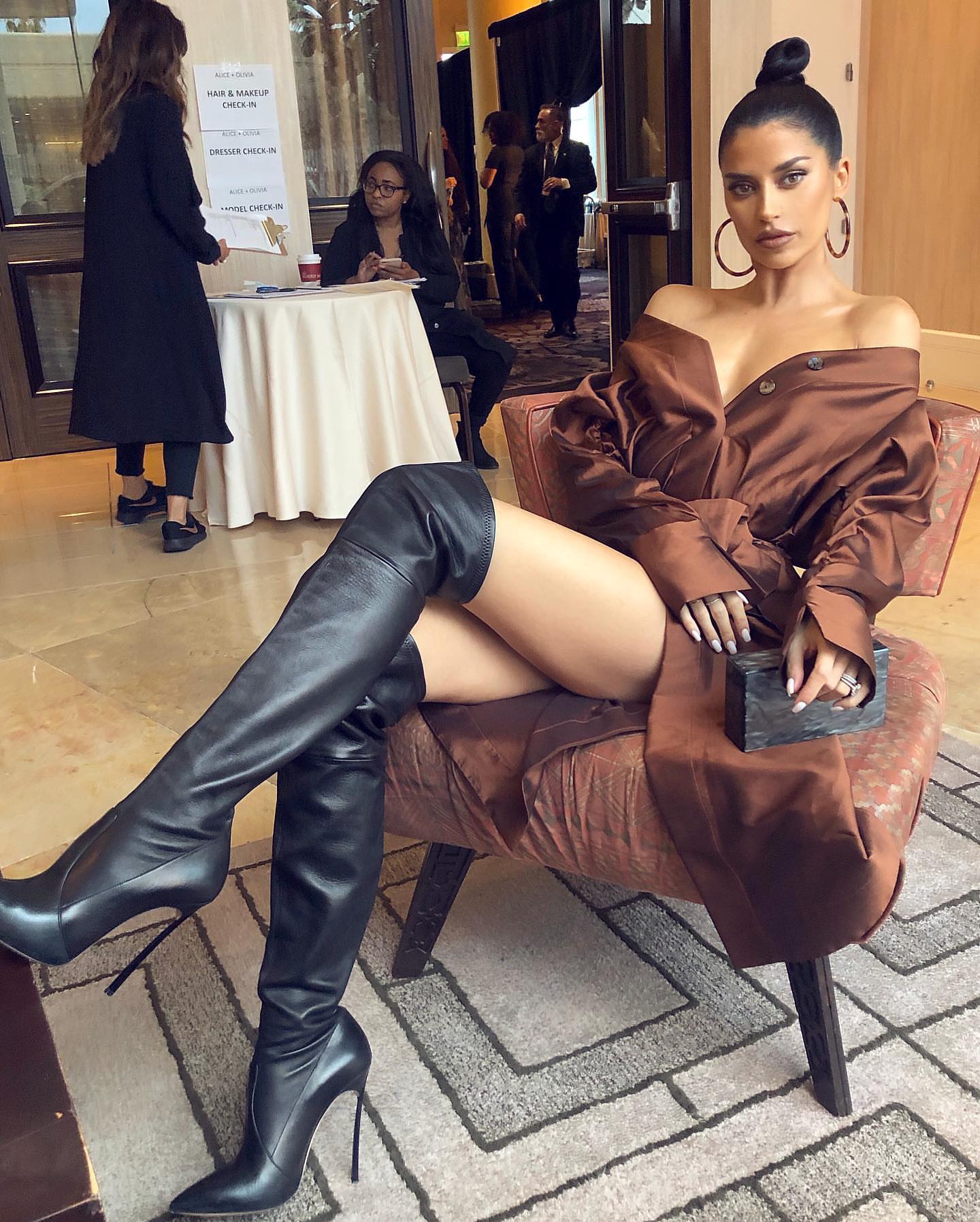 Nicole Williams Instagram leather outfits