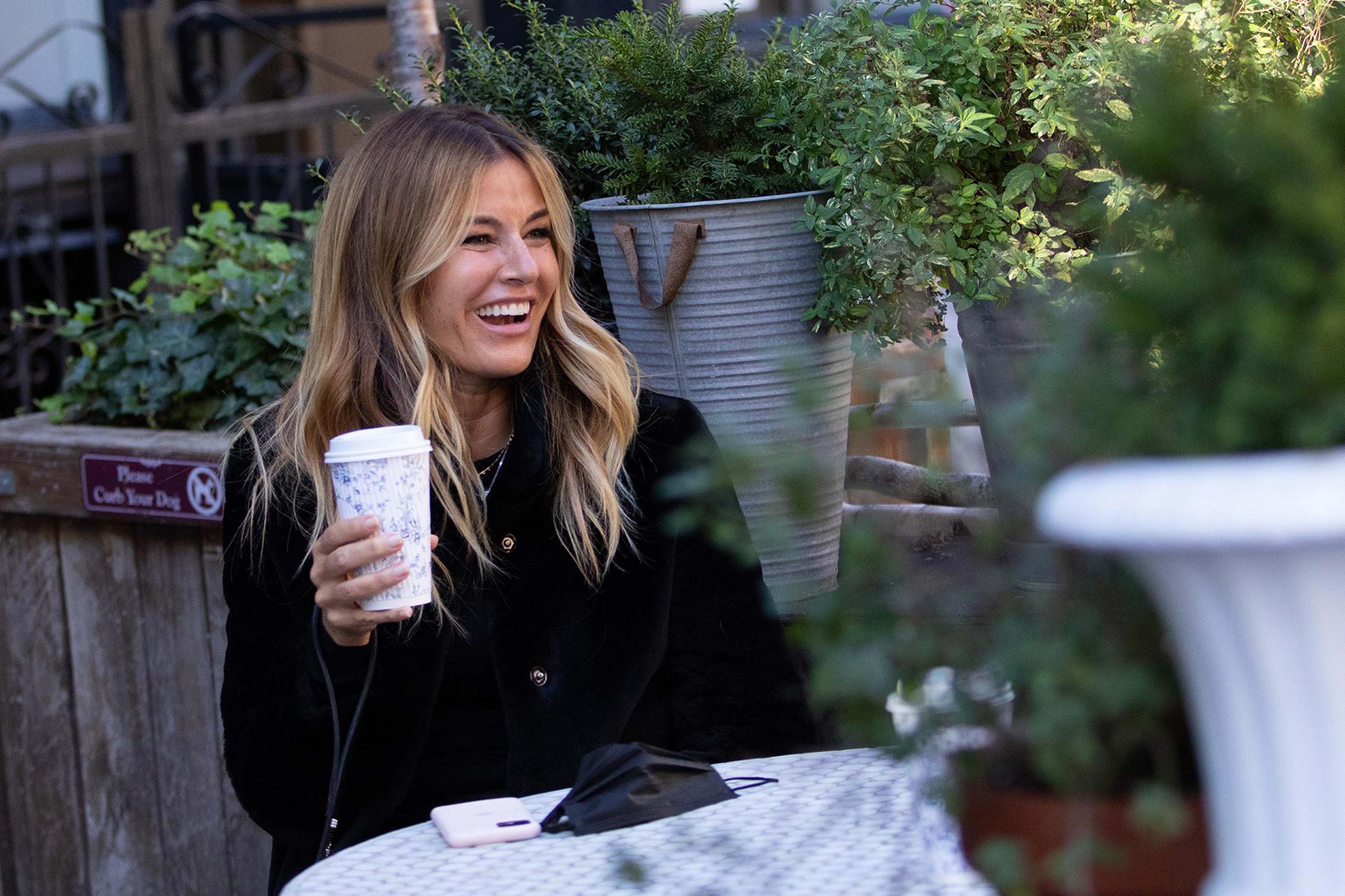 Kelly Killoren Bensimon walking her dog in New York