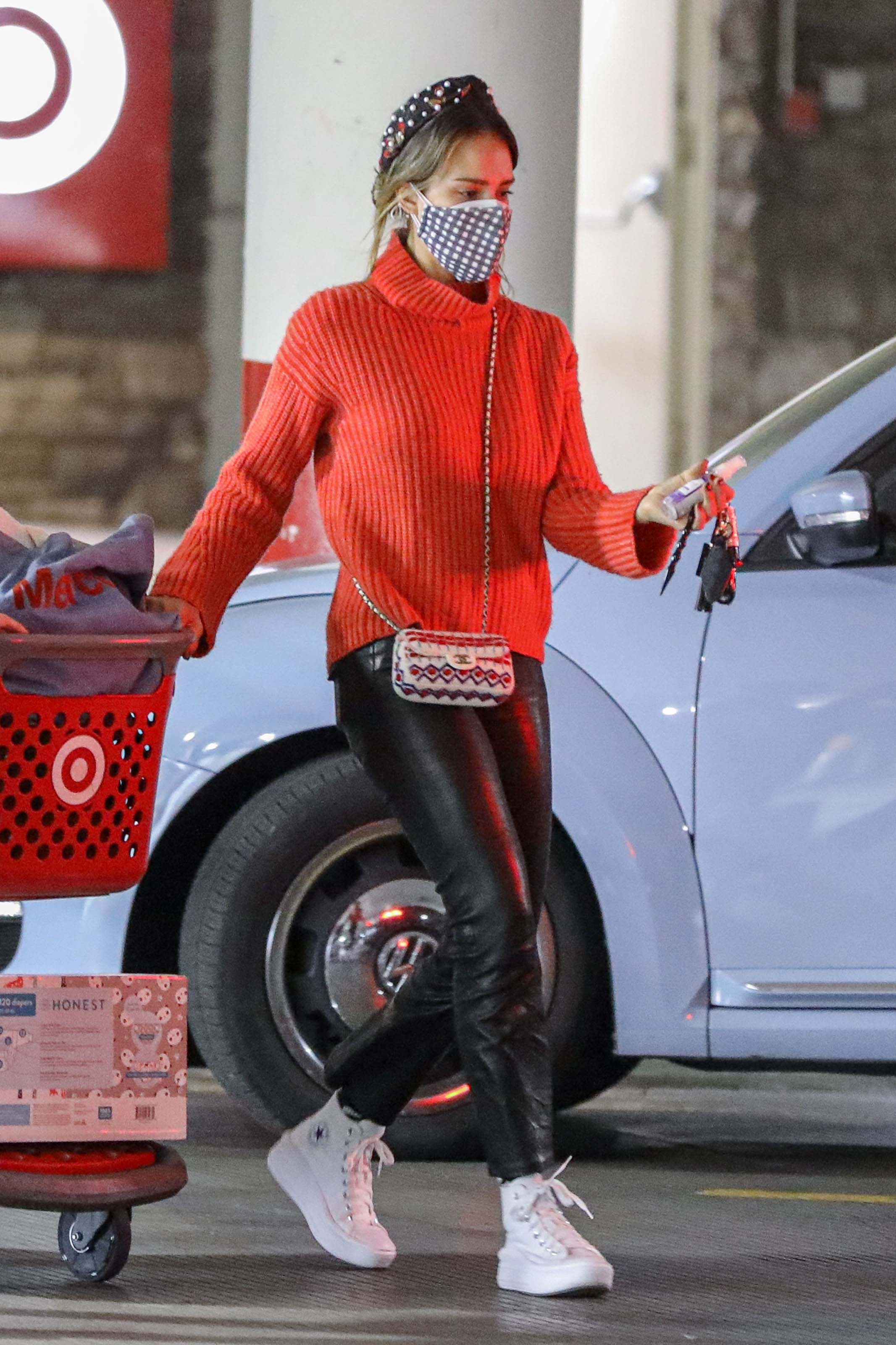 Jessica Alba seen at Christmas shopping at Target discount store in Hollywood