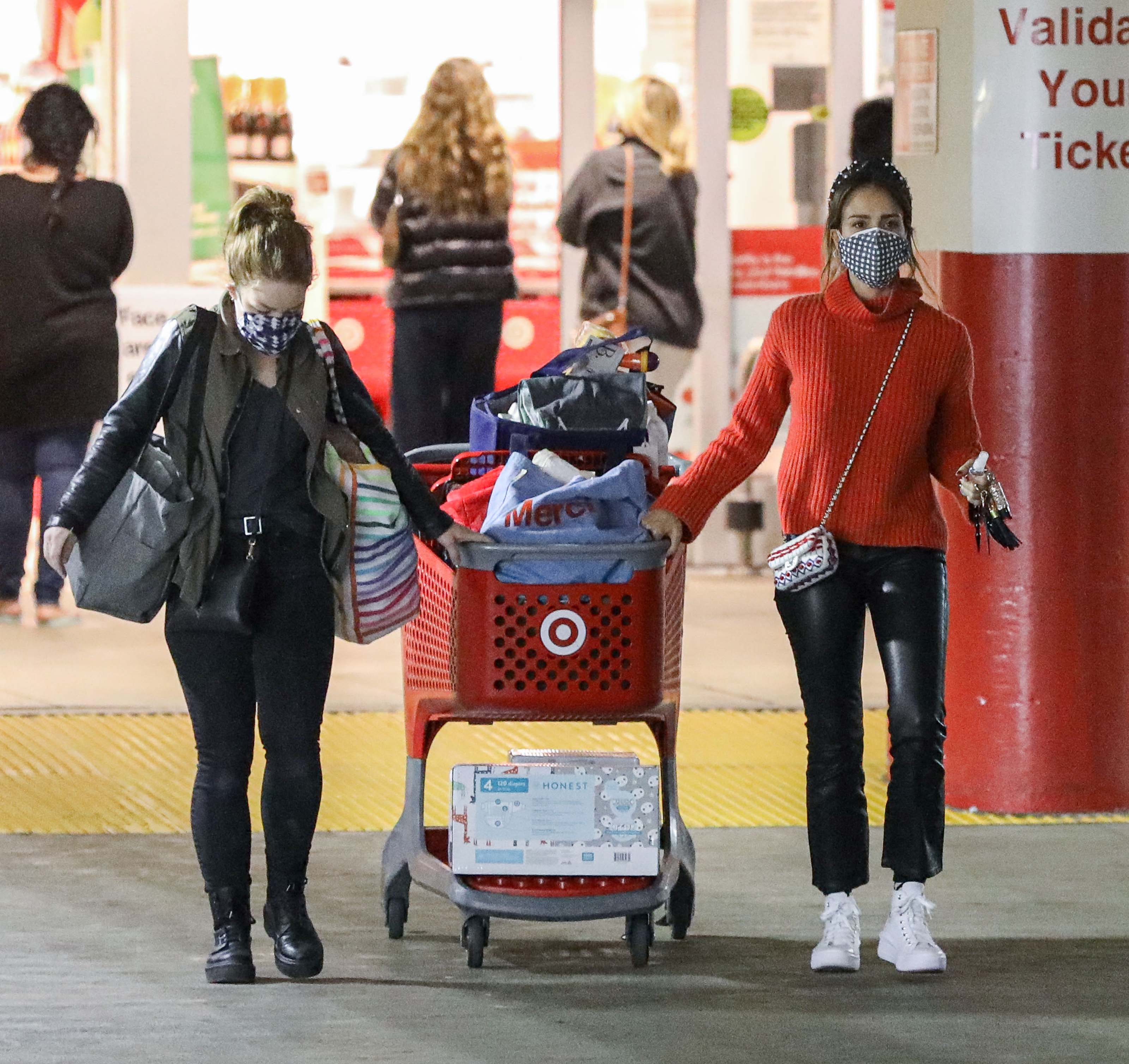 Jessica Alba seen at Christmas shopping at Target discount store in Hollywood