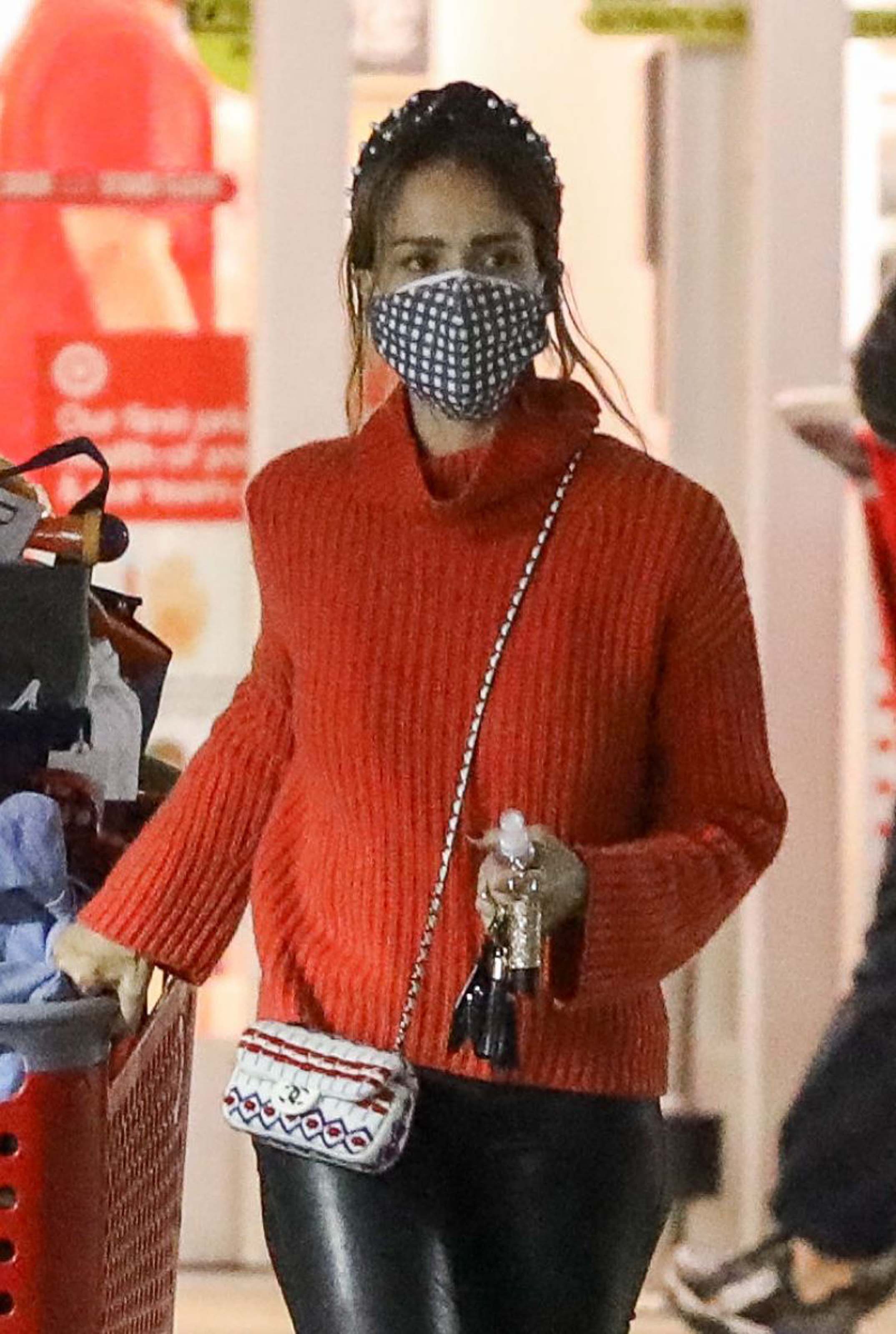 Jessica Alba seen at Christmas shopping at Target discount store in Hollywood